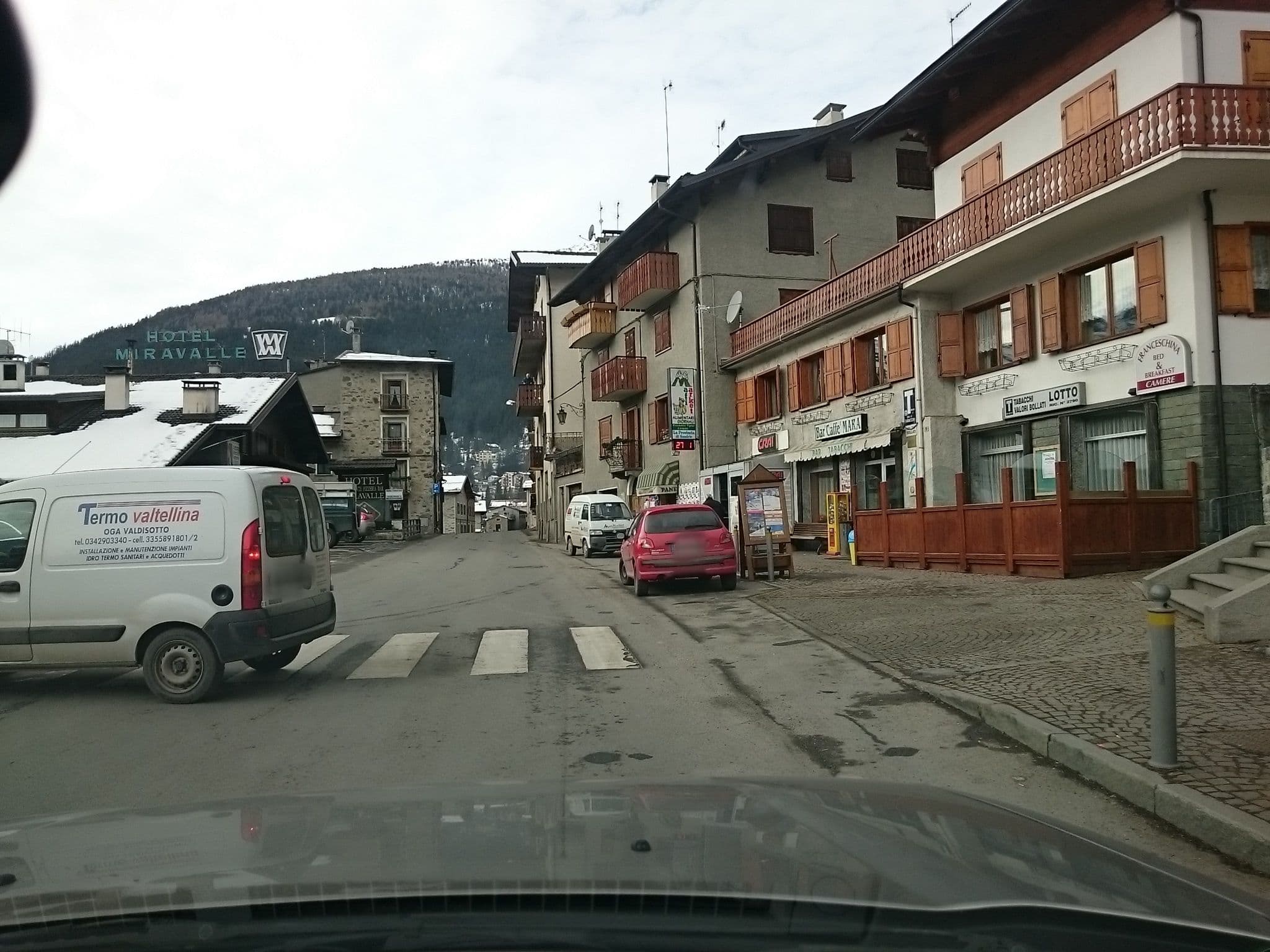Street view near Suite 405 hotel mitavae, Isolaccia — © voschix (CC BY-SA · Mapillary)