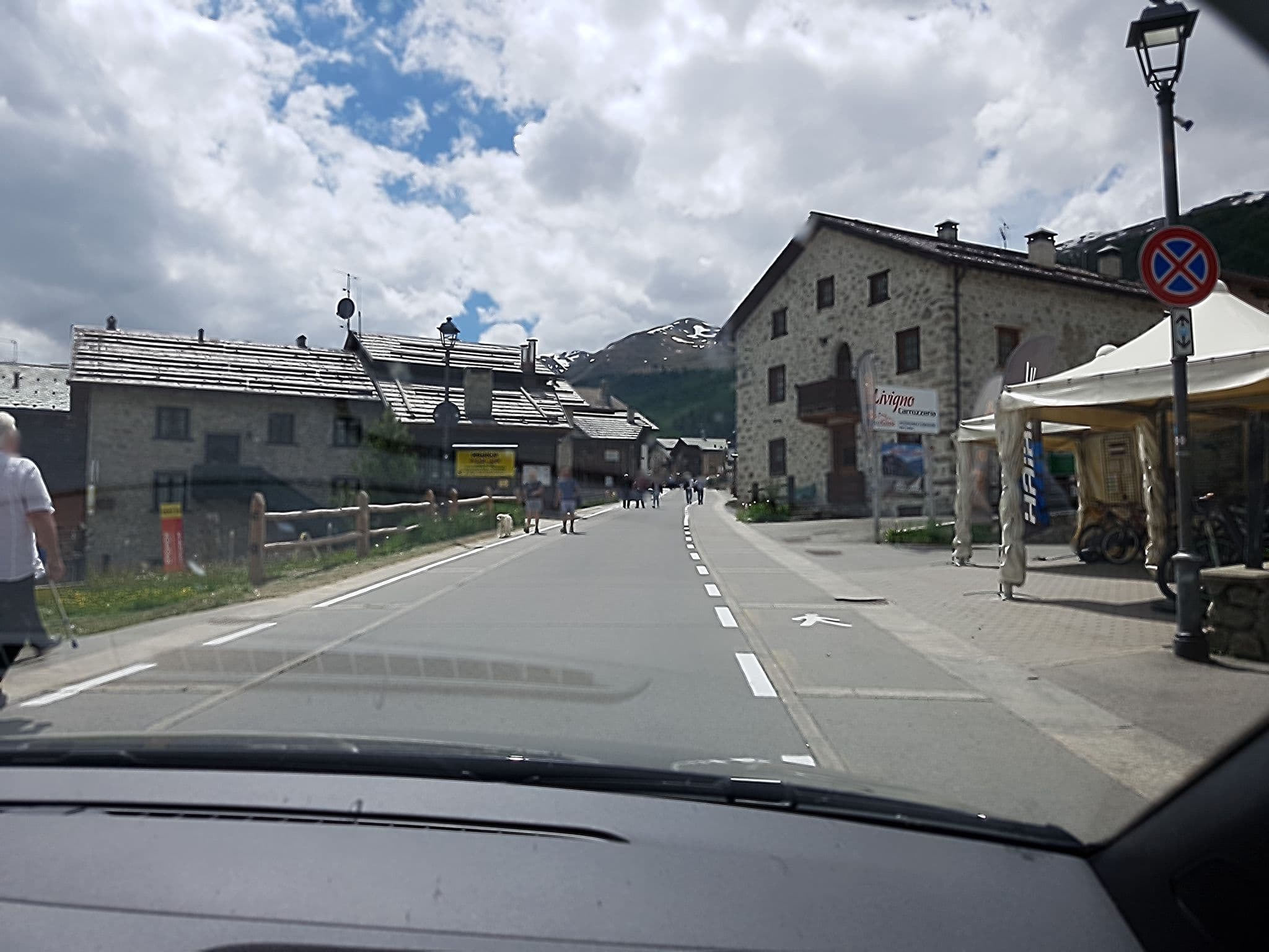 Street view near Chalet Picchio, Livigno — © axe (CC BY-SA · Mapillary)