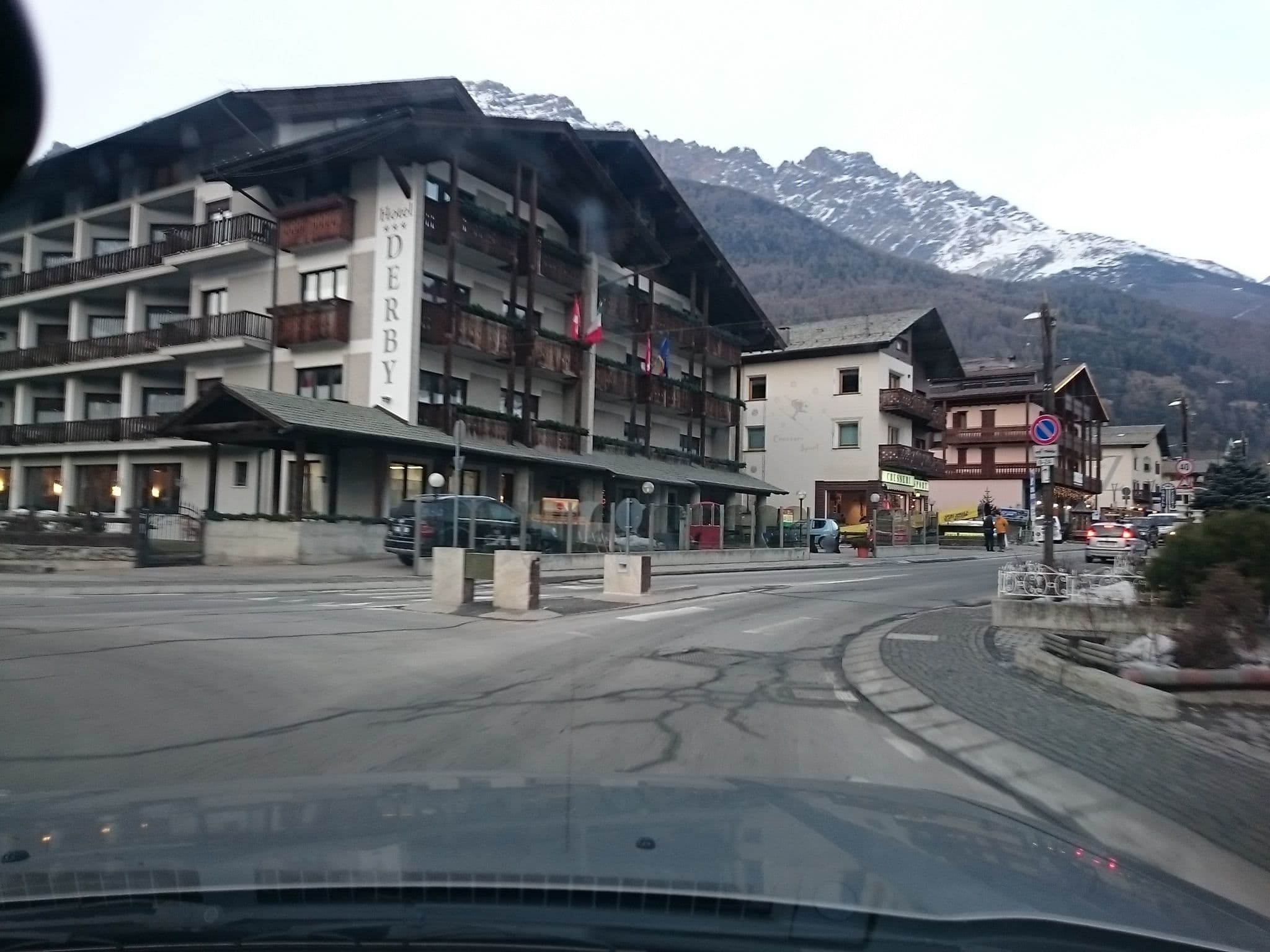 Street view near Alberghi Capitani SRL, Bormio — © voschix (CC BY-SA · Mapillary)