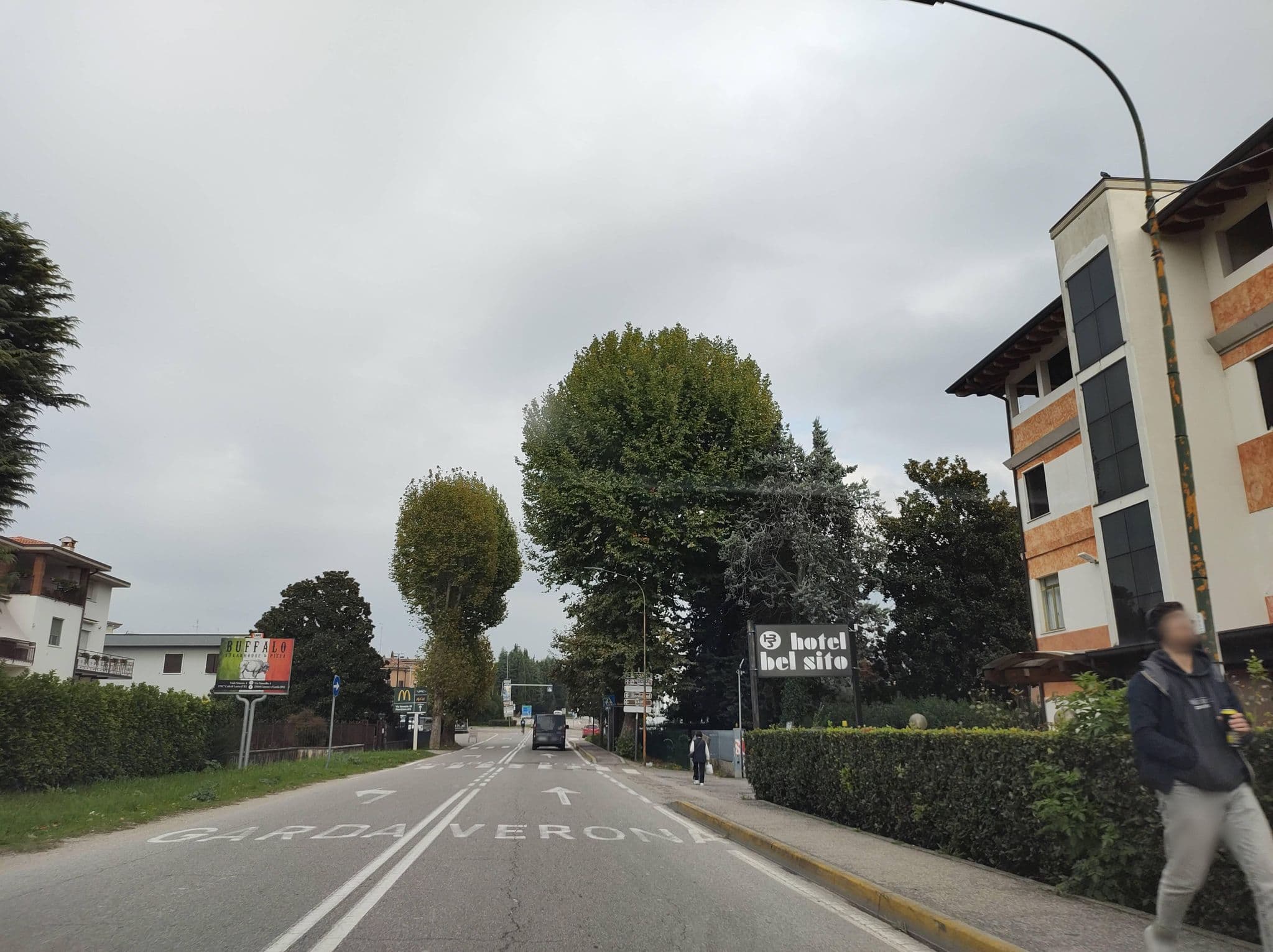 Street view near Hotel bel sito di magro marcello & c. SNC, Peschiera del Garda — © thetornado76 (CC BY-SA · Mapillary)