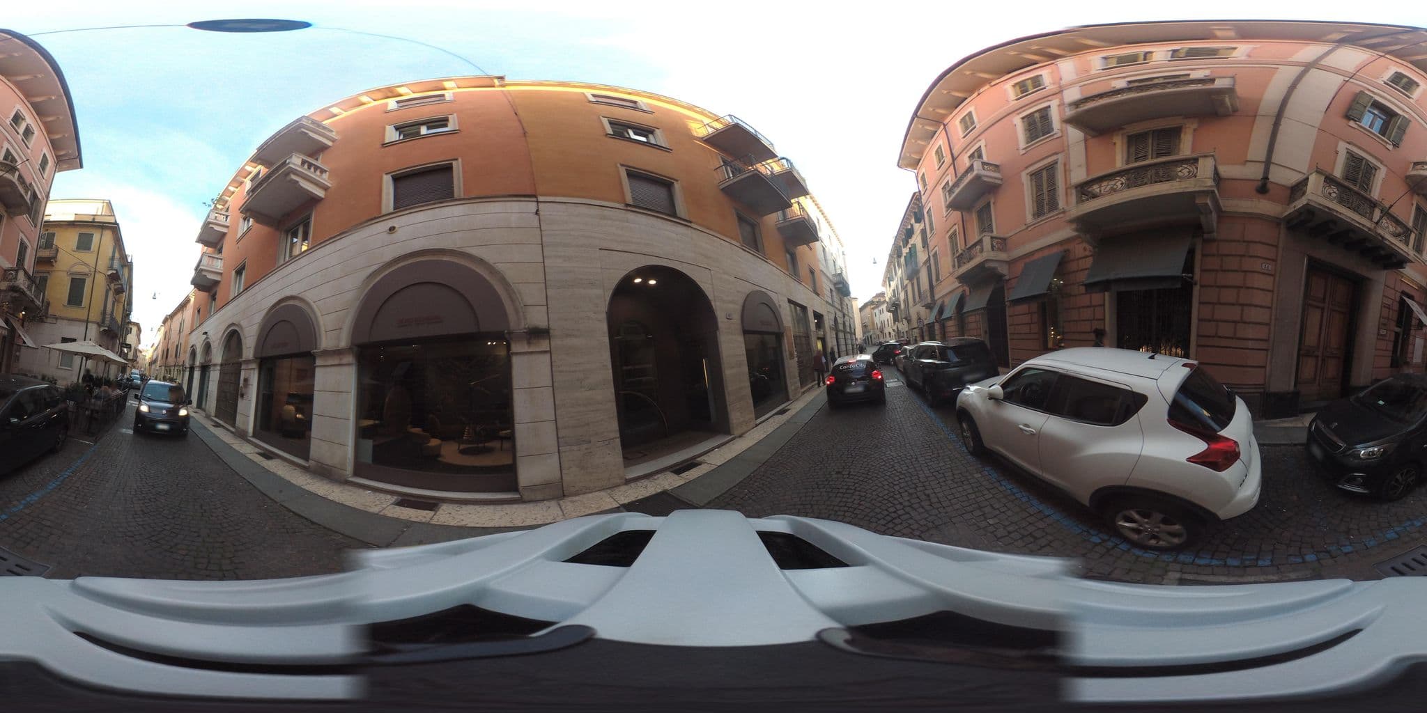 Street view near Flats4Rent Casa Sailù, Verona — © giubar (CC BY-SA · Mapillary)