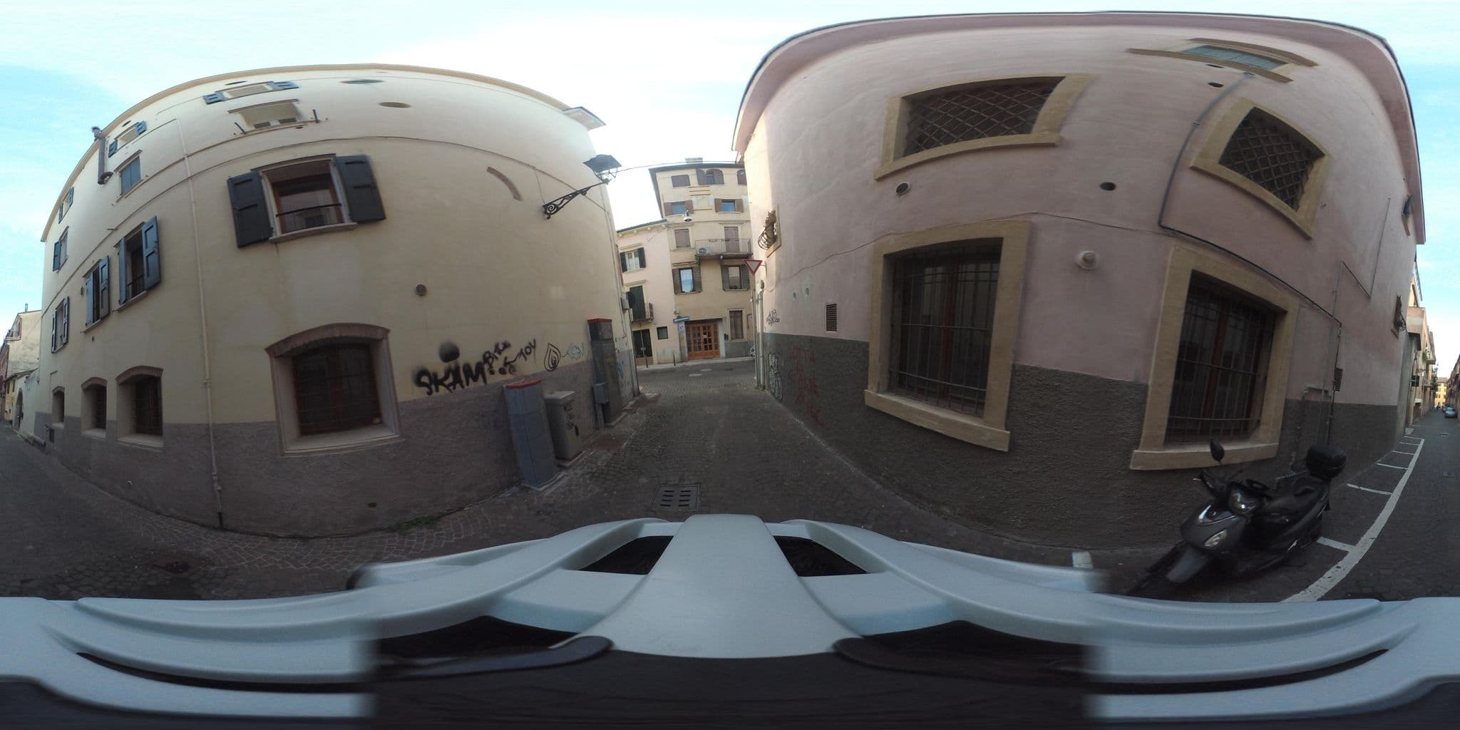 Street view near La Soffitta, Verona — © giubar (CC BY-SA · Mapillary)