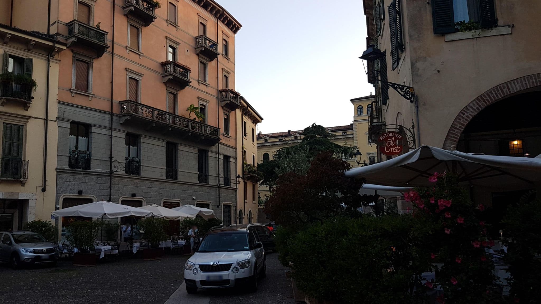 Street view near Casa Ferrari Appartamento Verona Sanificato Ozono, Verona — © jopparn (CC BY-SA · Mapillary)