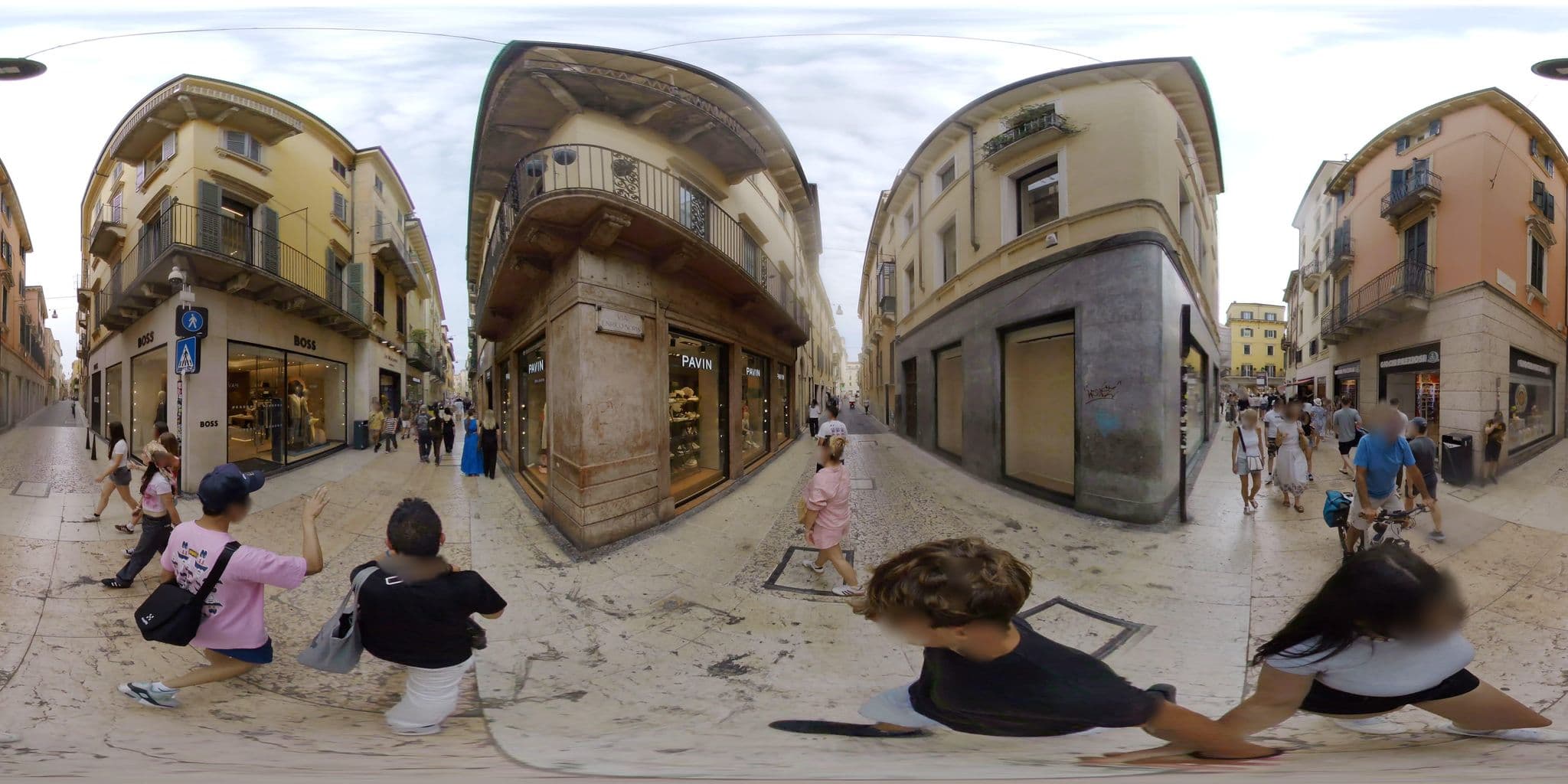 Street view near Locanda Catullo, Verona — © mapconcierge (CC BY-SA · Mapillary)
