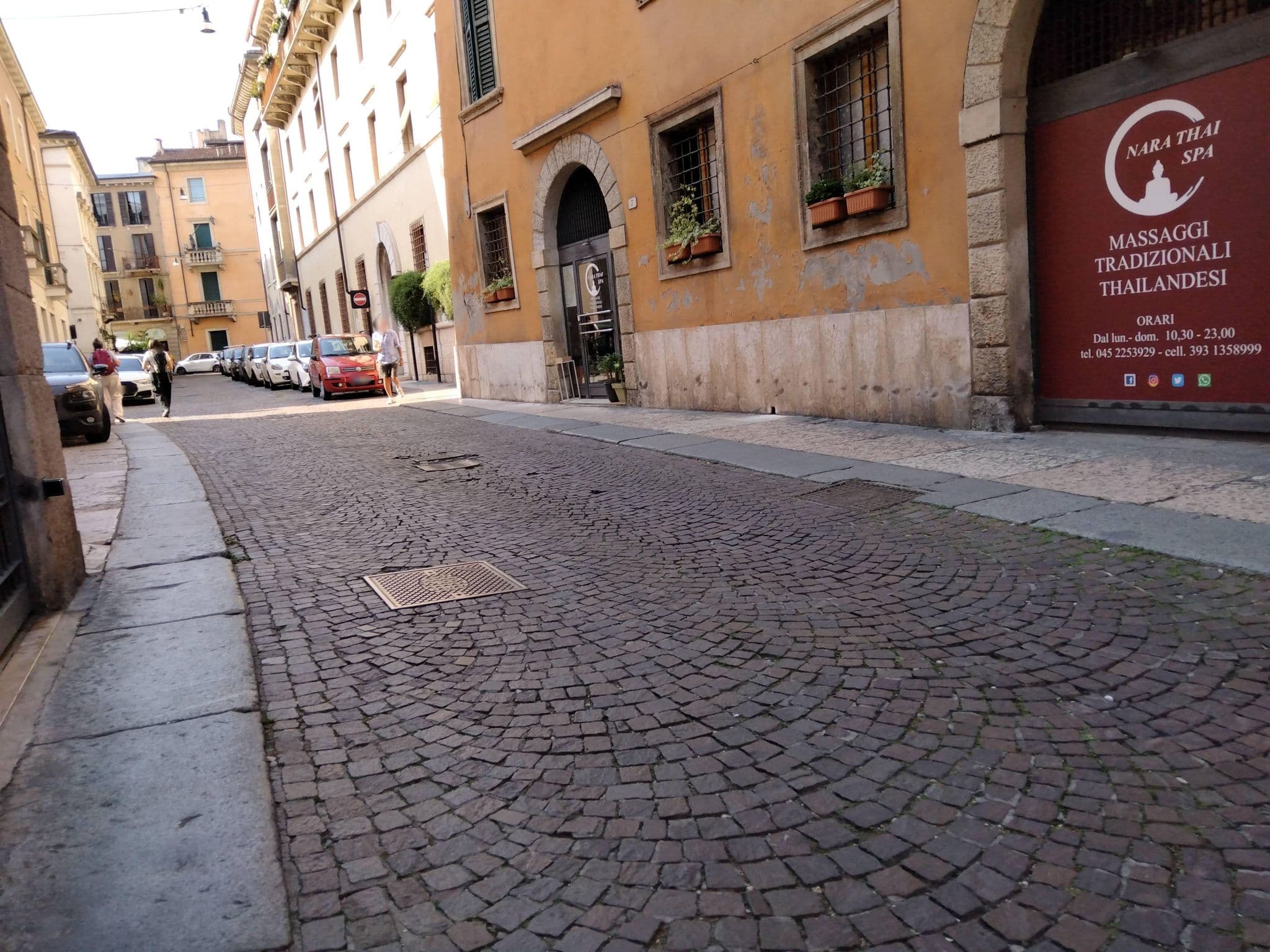 Street view near Veronantica b&b, Verona — © mircozorzo (CC BY-SA · Mapillary)