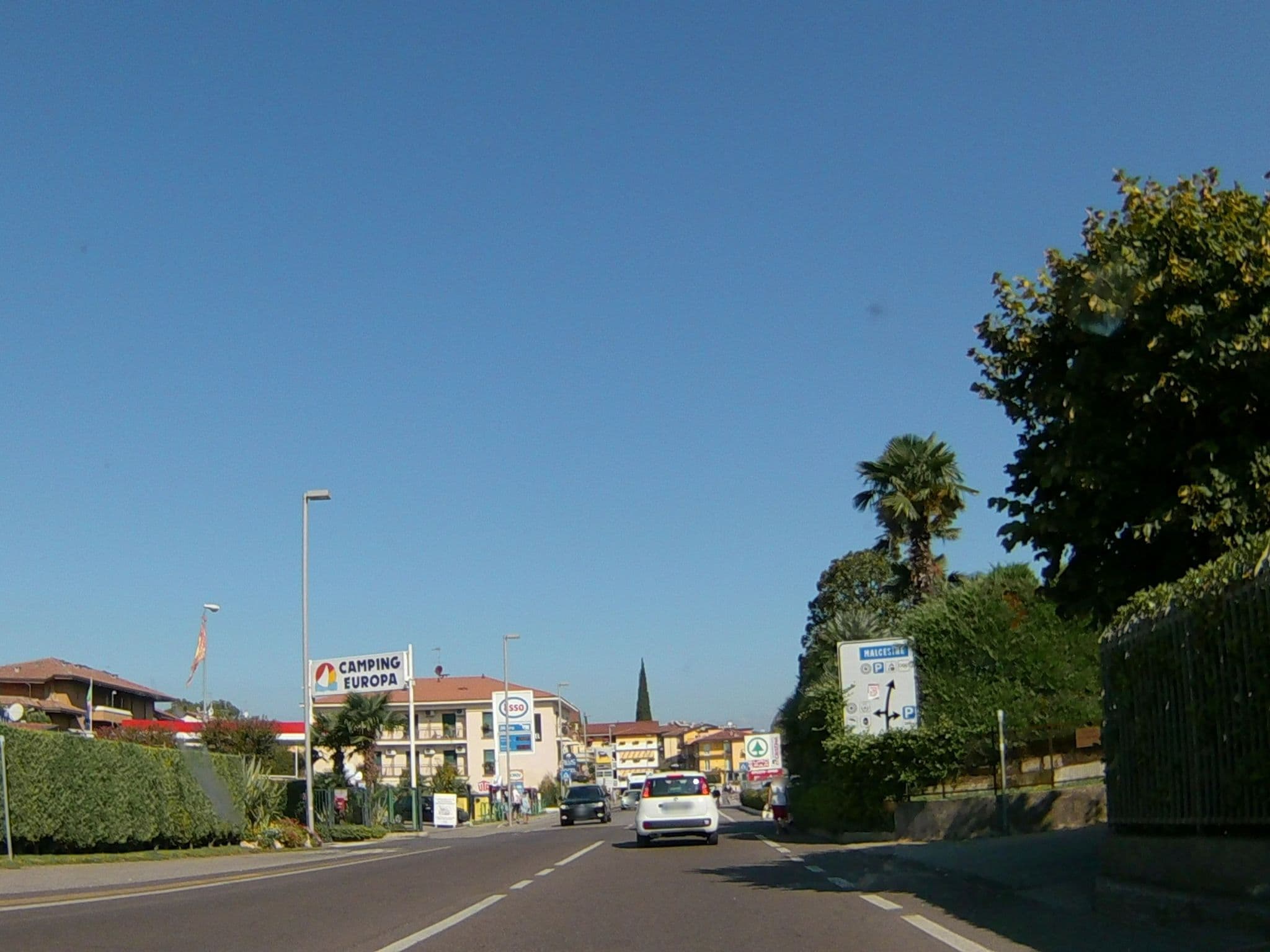 Street view near Room 573, Bardolino — © endszbrxns (CC BY-SA · Mapillary)