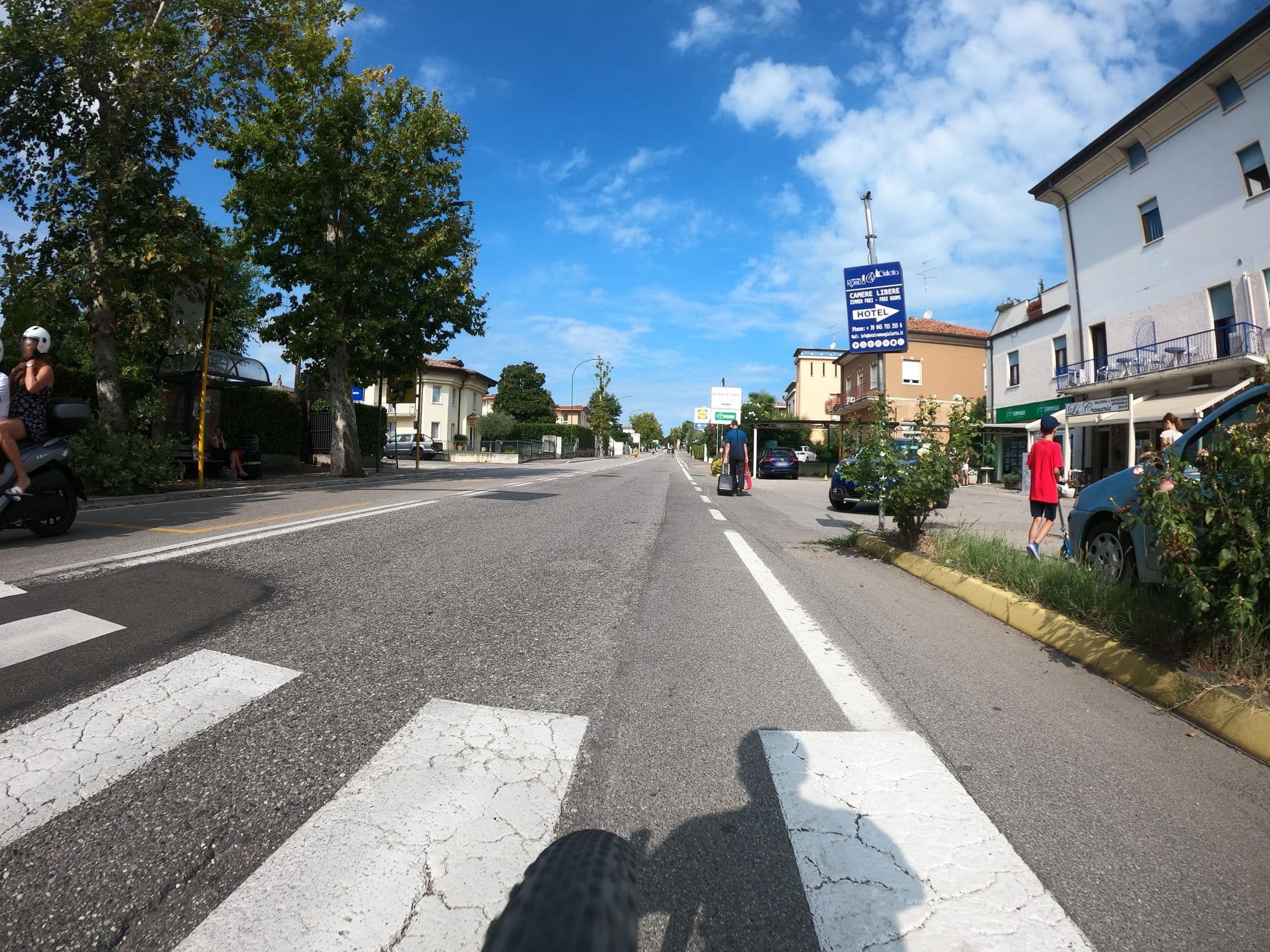 Street view near La Casa dei Nonni sul Garda, Peschiera del Garda — © plexi32 (CC BY-SA · Mapillary)