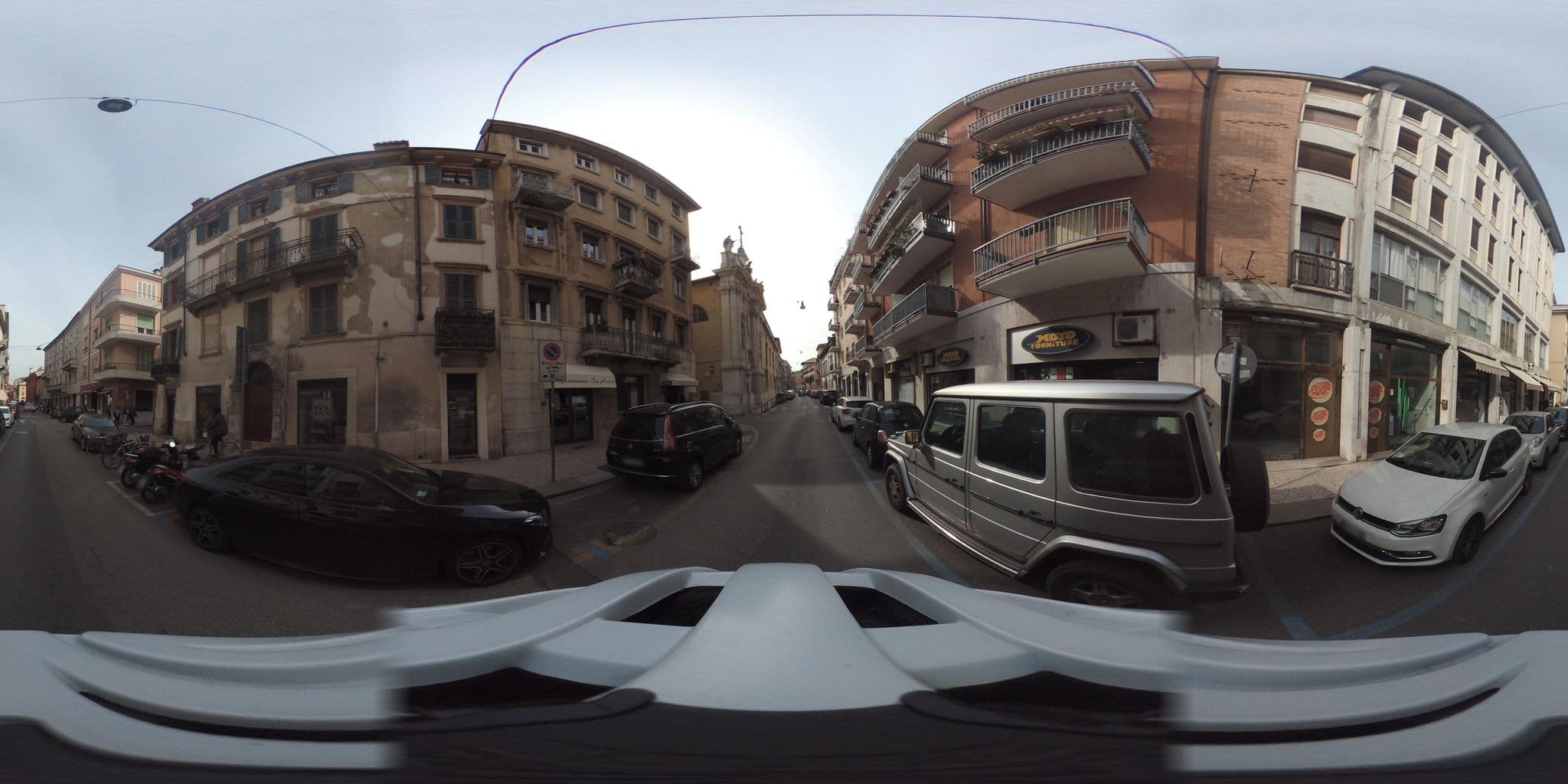 Street view near Mi Casa es Tambien Tu Casa 2, Verona — © giubar (CC BY-SA · Mapillary)