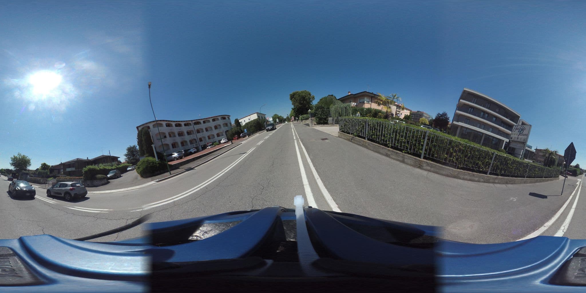 Street view near Albergo Rosetta, Peschiera del Garda — © giubar (CC BY-SA · Mapillary)