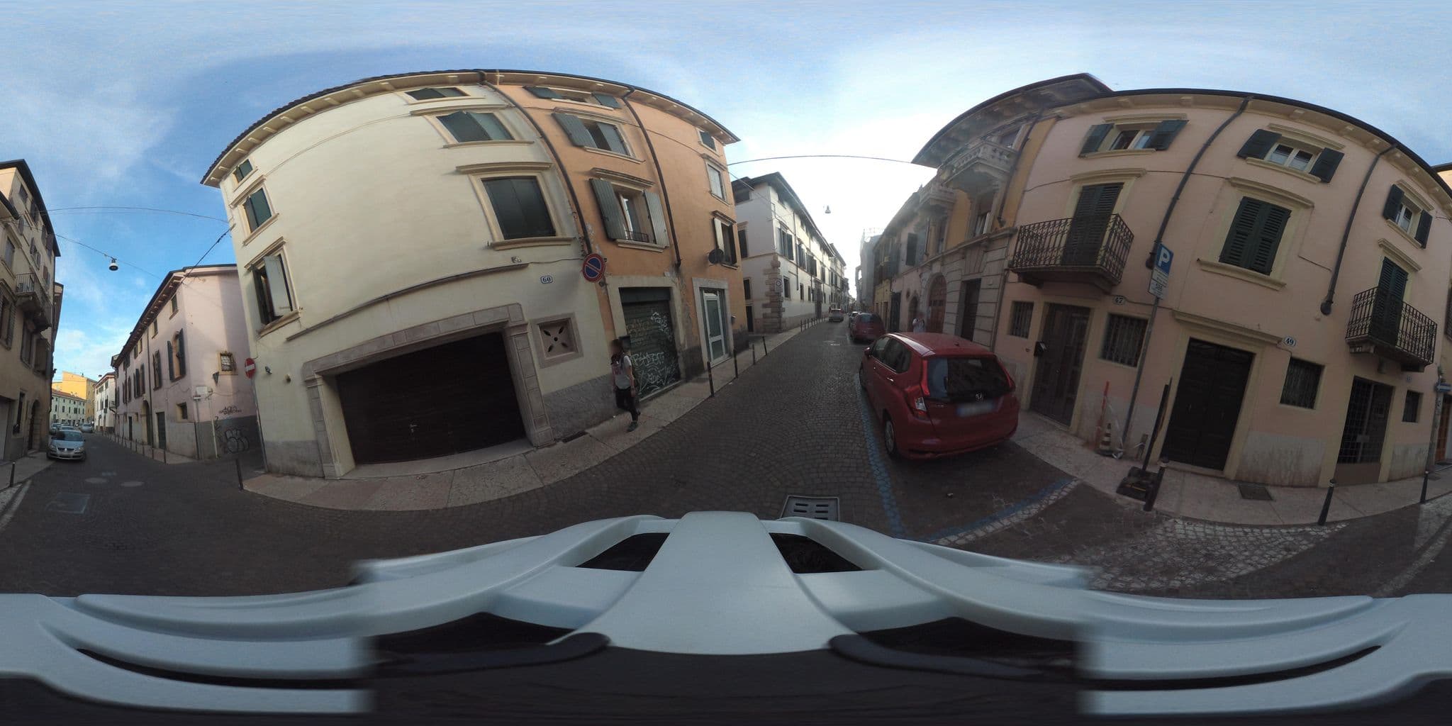 Street view near Verona Walls, Verona — © giubar (CC BY-SA · Mapillary)