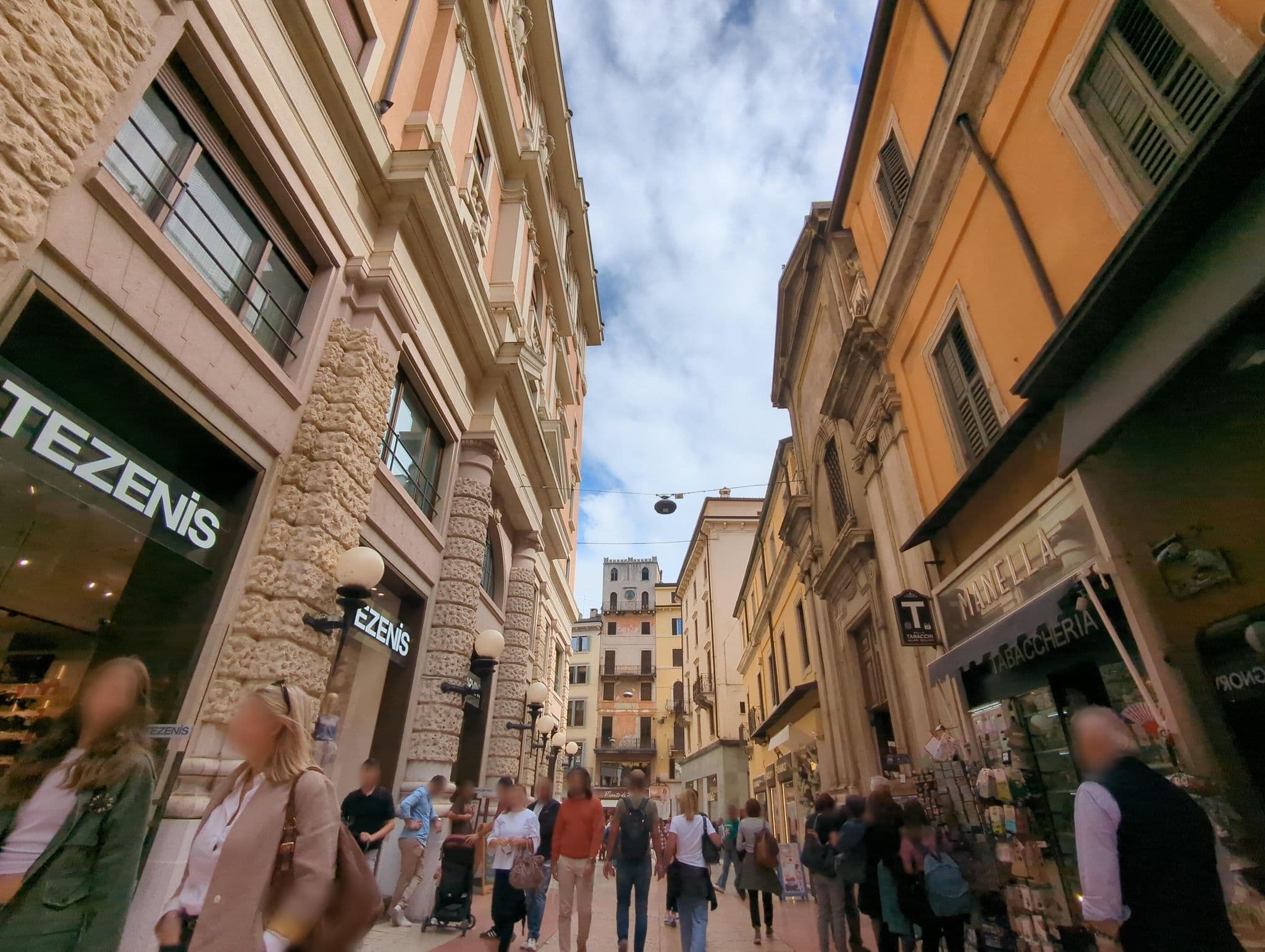 Street view near Corte Spagnola, Verona — © ente (CC BY-SA · Mapillary)