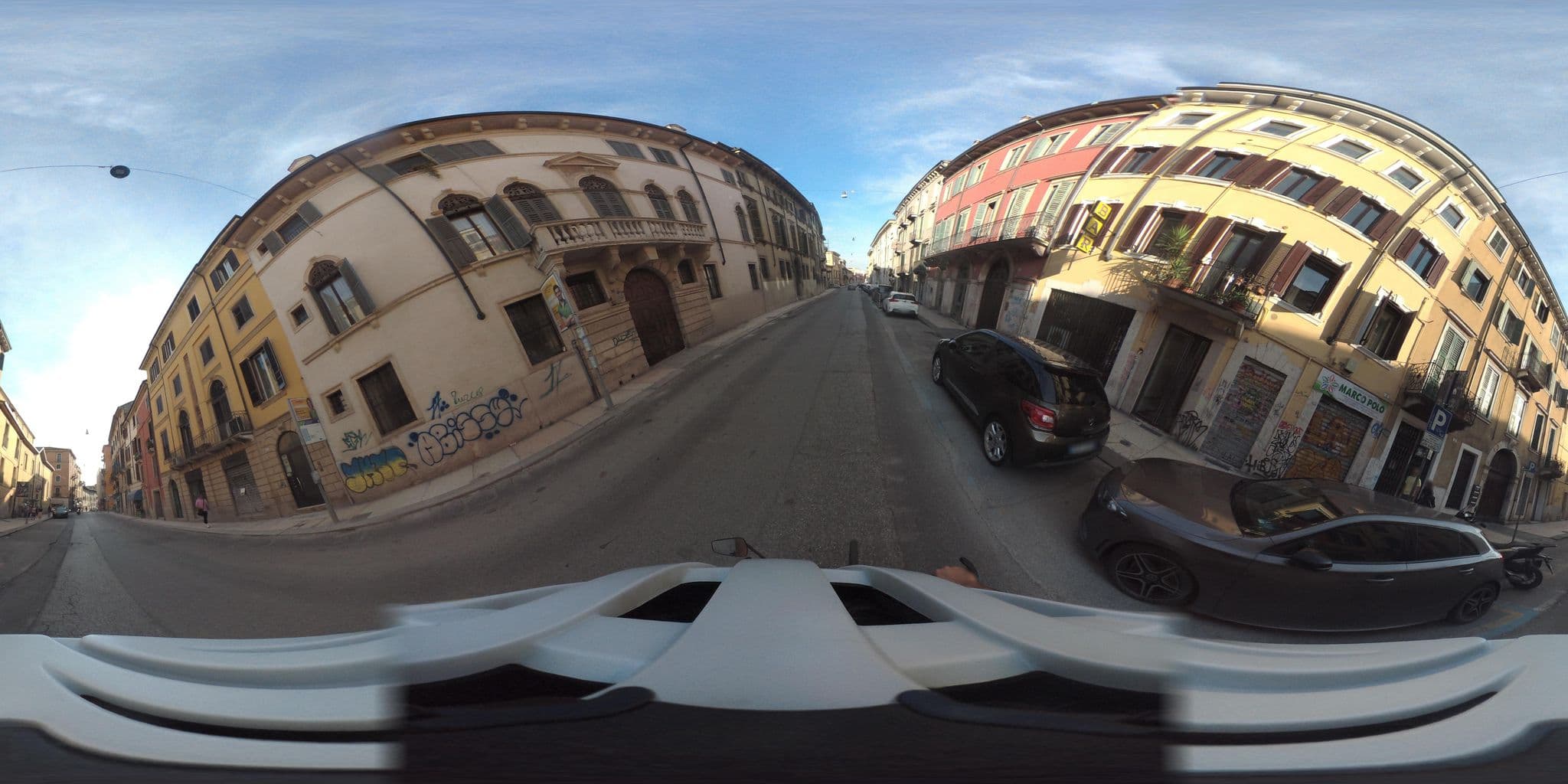 Street view near l'Ospite Appartamenti, Verona — © giubar (CC BY-SA · Mapillary)