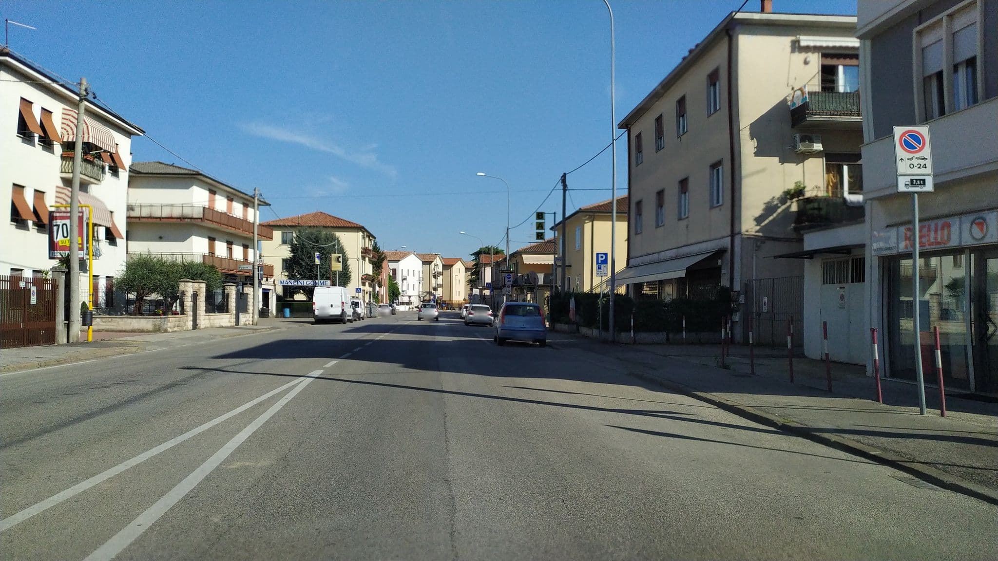 Street view near Appartamento di Silvia - Silvia's Apartment, Vicenza — © mircozorzo (CC BY-SA · Mapillary)