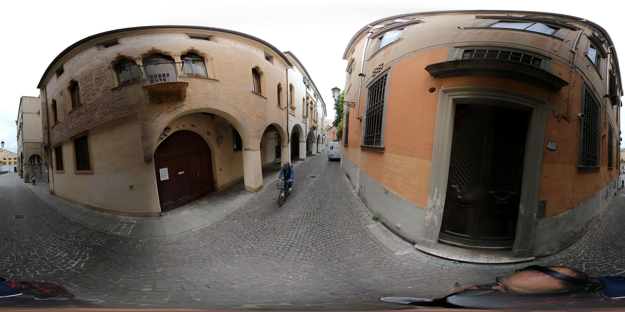 Street view near Un canapè lit a Padue, Padua — © mircozorzo (CC BY-SA · Mapillary)