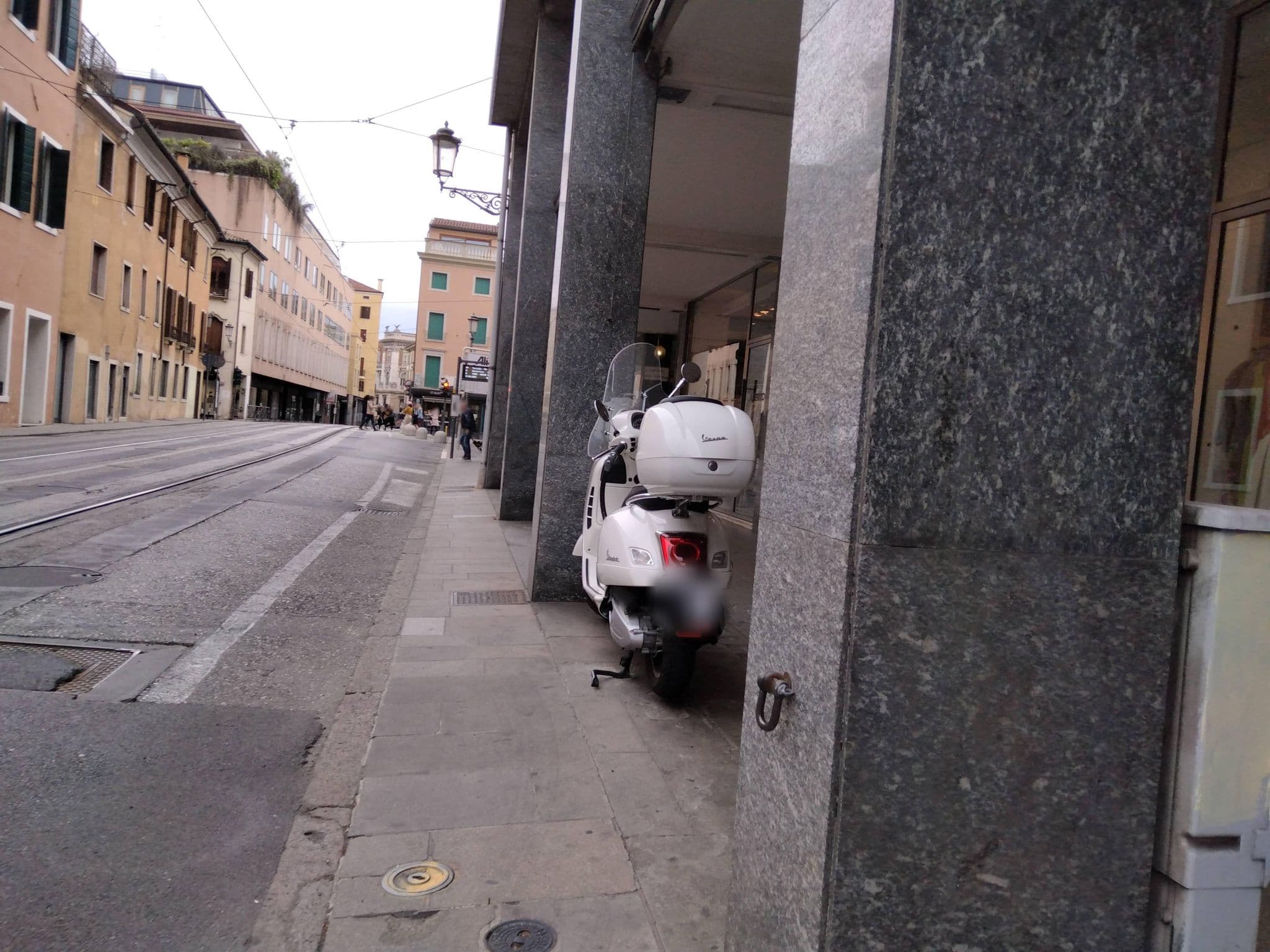 Street view near Rifugio Monte Coston, Padua — © mircozorzo (CC BY-SA · Mapillary)