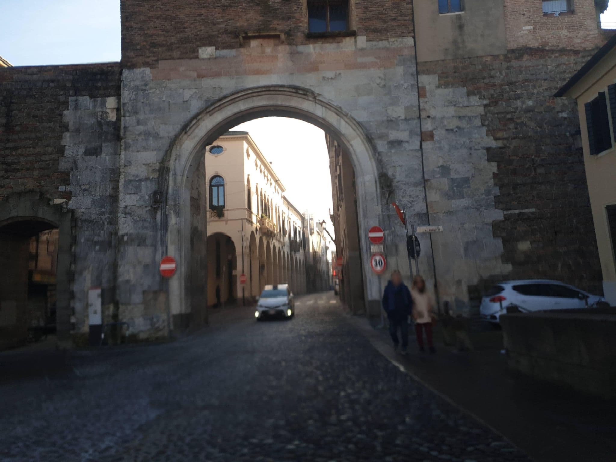 Street view near Hotel Sant'antonio di Calore Giorgia & C. SAS, Padua — © voschix (CC BY-SA · Mapillary)