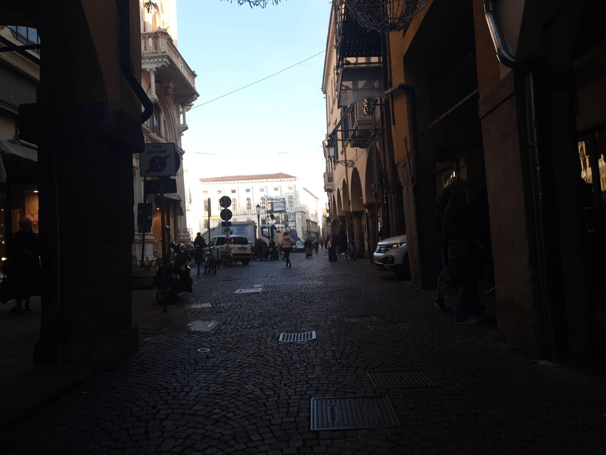Street view near appartamento arancio, Padua — © voschix (CC BY-SA · Mapillary)