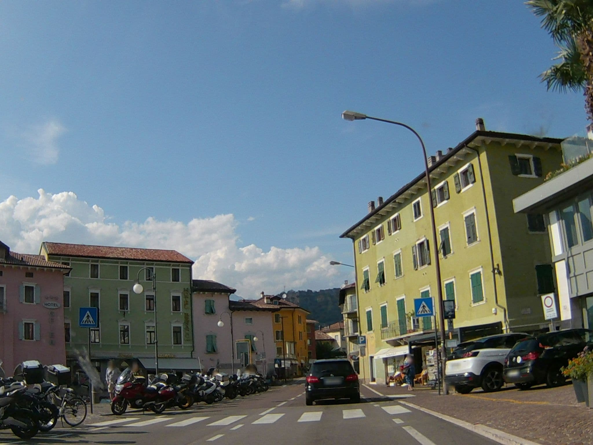 Street view near Casa Sandra Bertolini Appartamenti, Nago-Torbole — © endszbrxns (CC BY-SA · Mapillary)