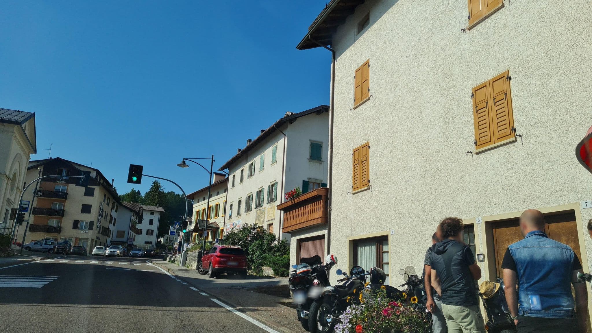 Street view near Albergo Cornetto, Folgaria — © laniuscollurio (CC BY-SA · Mapillary)