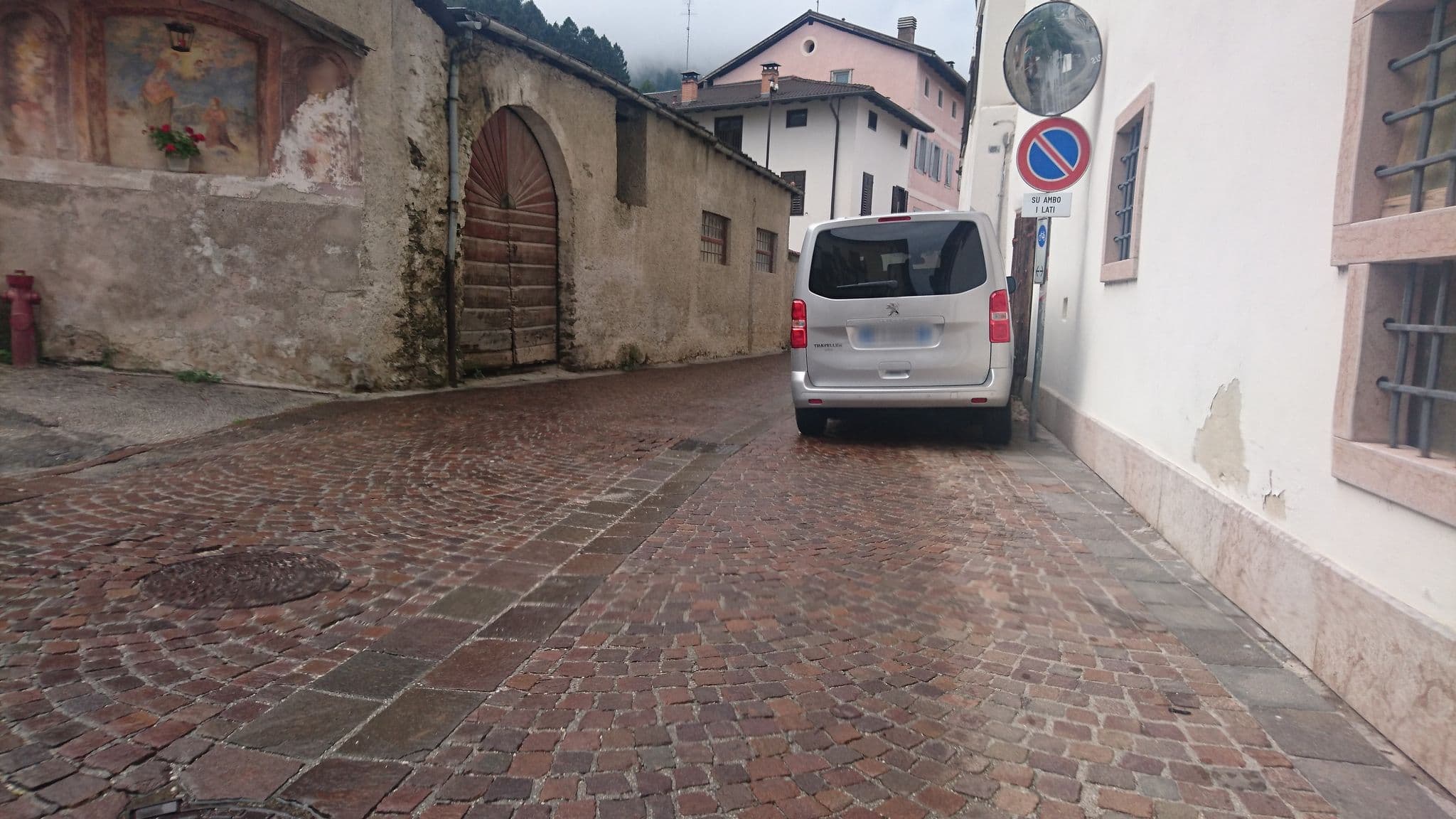 Street view near Appartamento Guccio, Caldonazzo — © voschix (CC BY-SA · Mapillary)