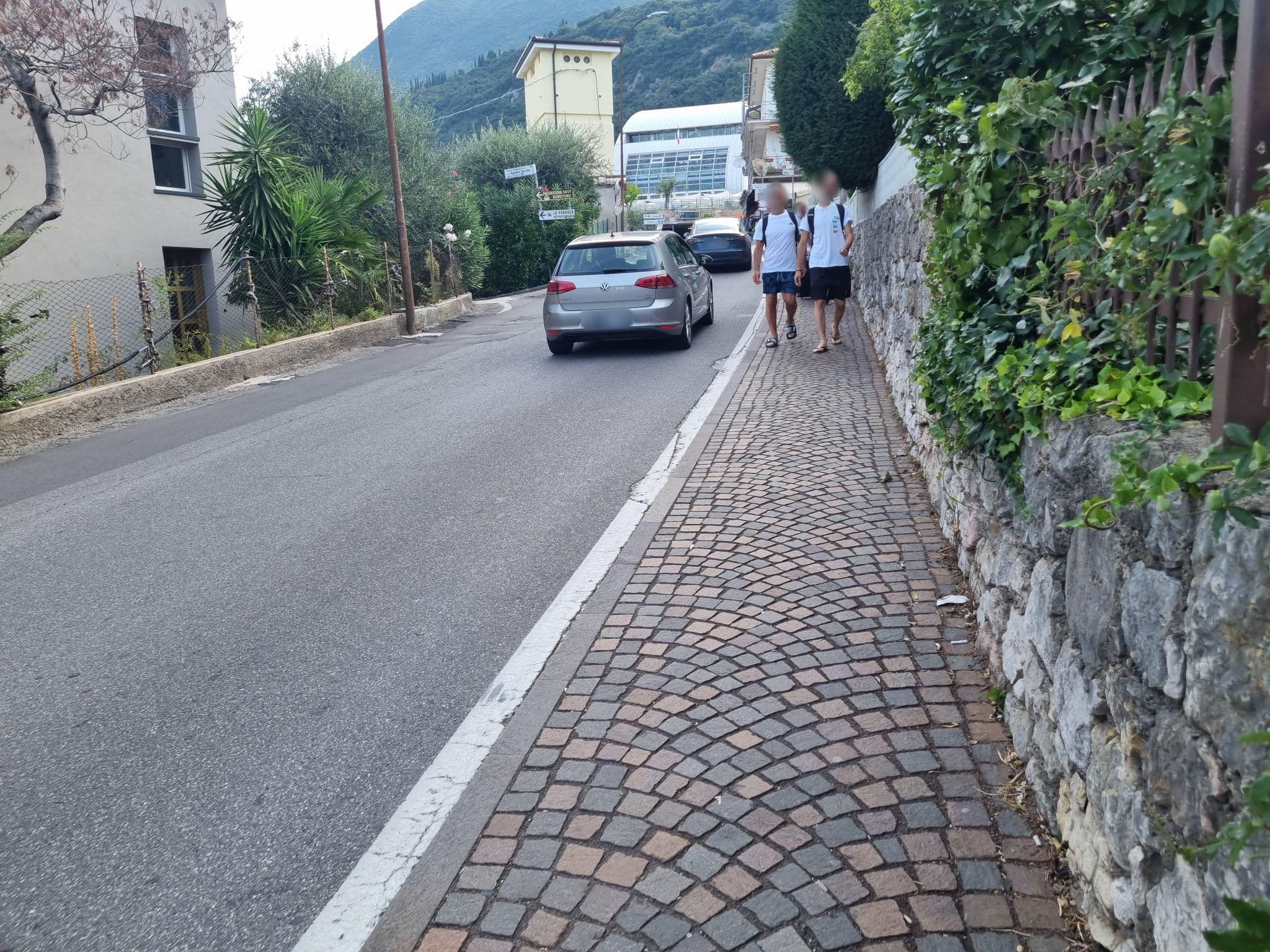 Street view near Hotel Ariston di Facco Lara e C. SNC, Malcesine — © dsmm (CC BY-SA · Mapillary)