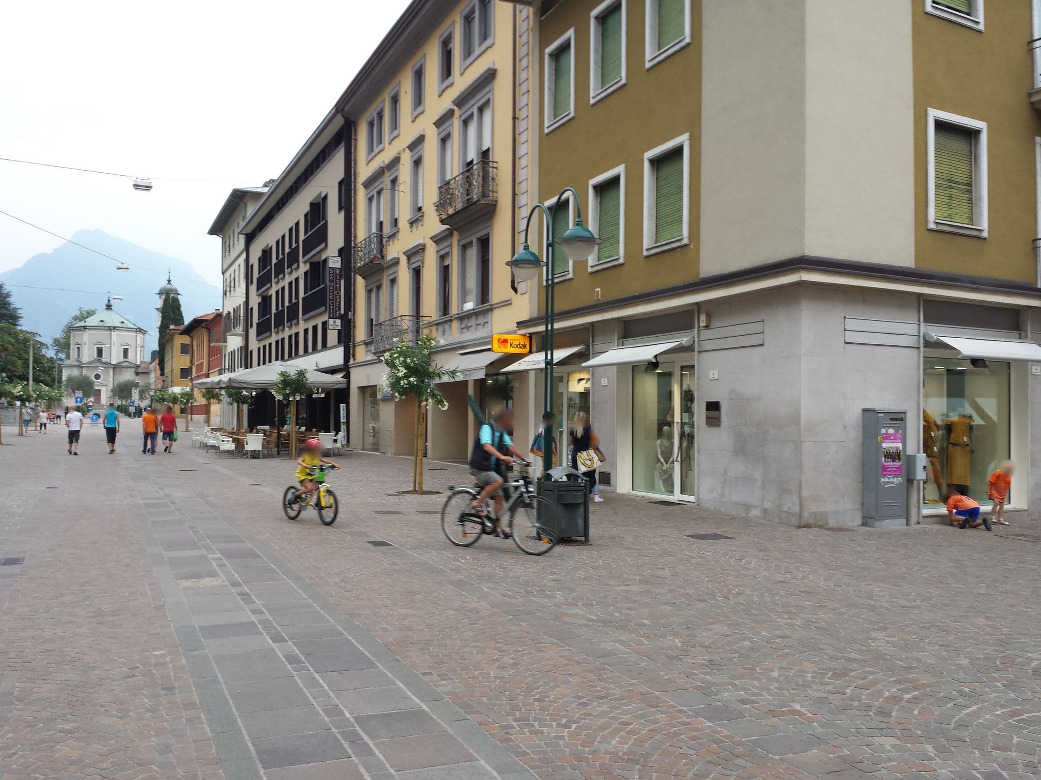 Street view near King of Lake, Riva del Garda — © cristiancantoro (CC BY-SA · Mapillary)