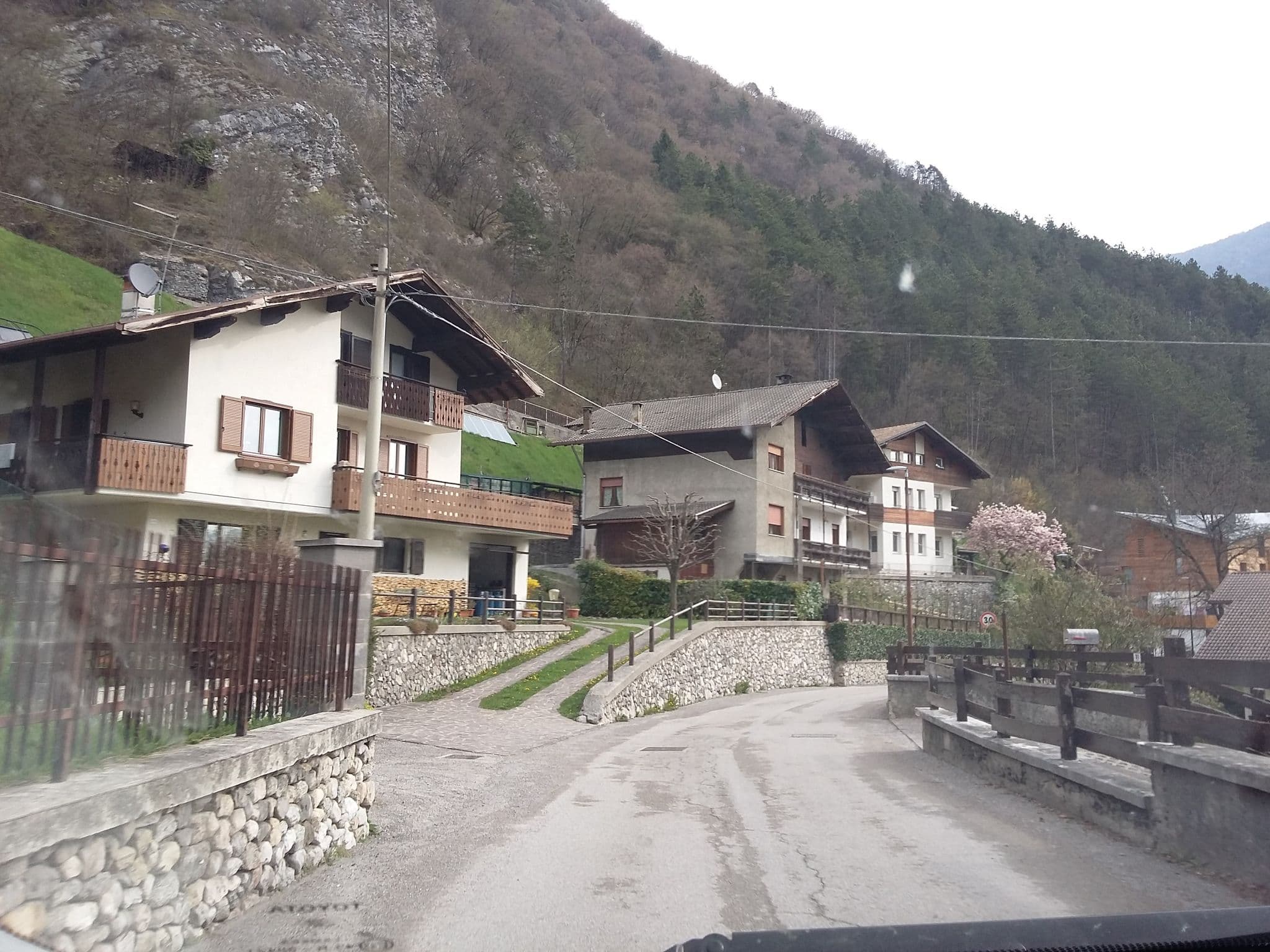 Street view near Apartmani Alessio, Molina di Ledro — © zonta72 (CC BY-SA · Mapillary)