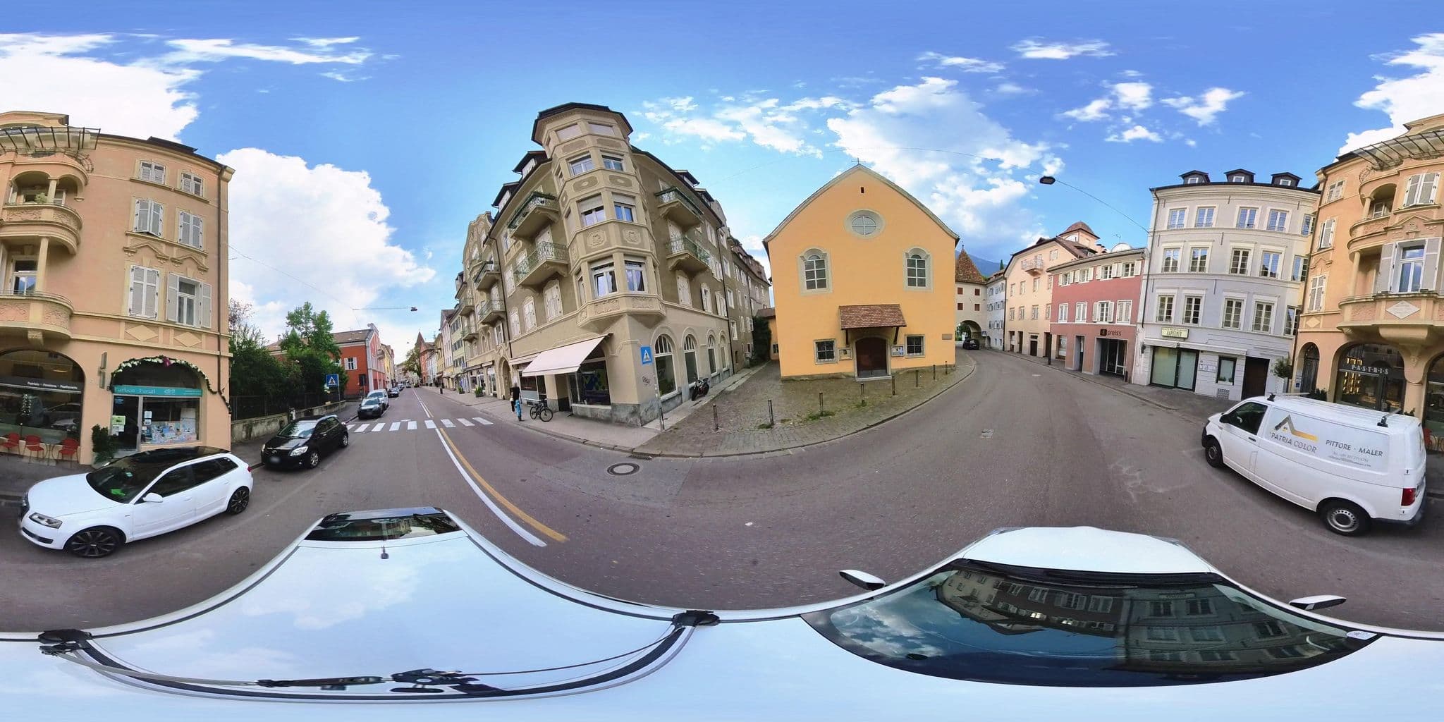 Street view near Rennweg 114, Merano — © osmplus_org (CC BY-SA · Mapillary)