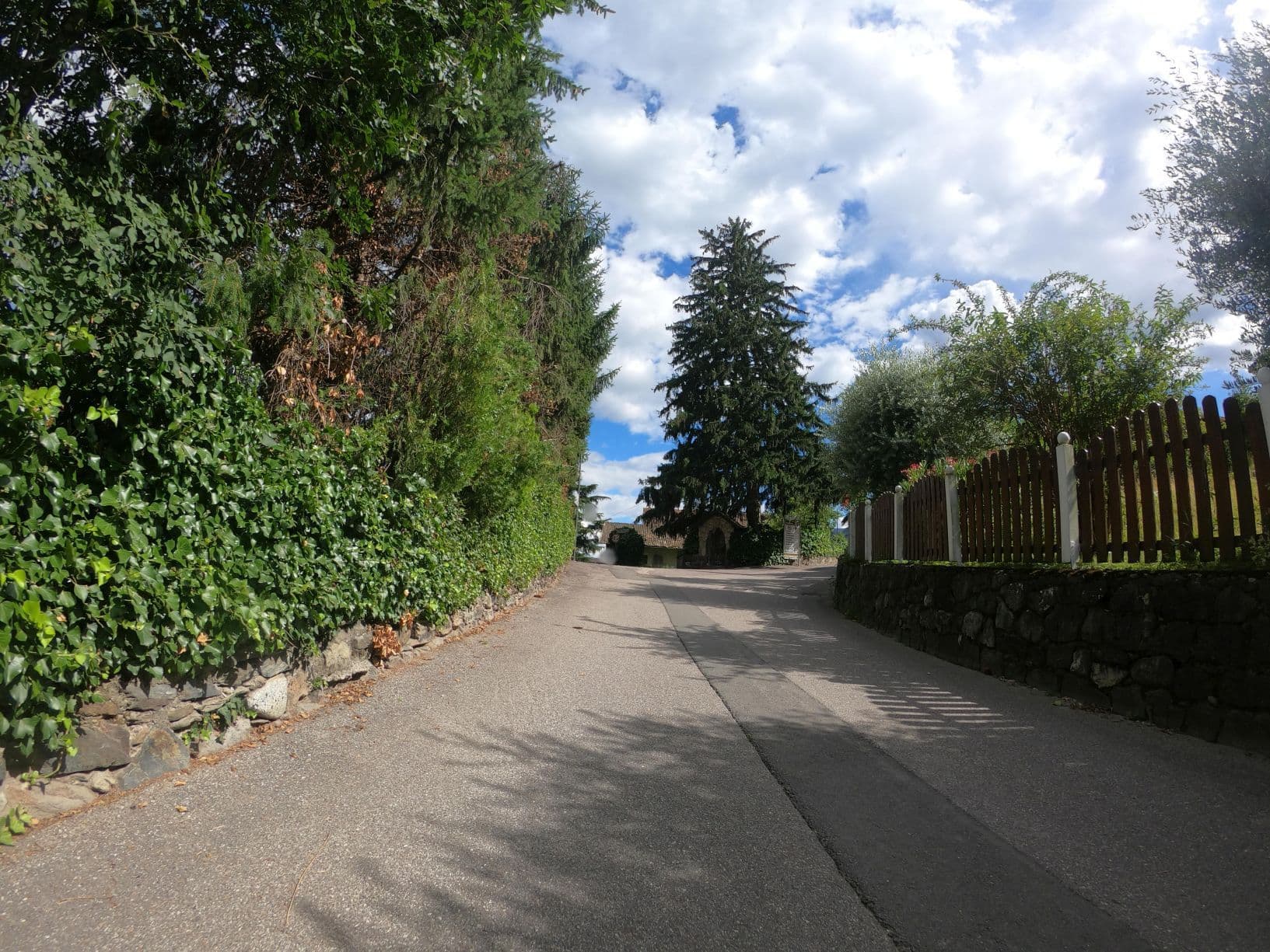 Street view near Weihergut, Cermes — © golserma (CC BY-SA · Mapillary)