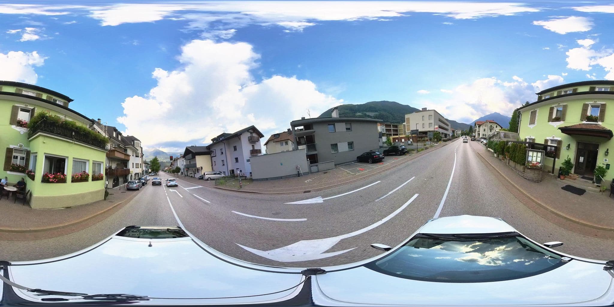 Street view near Albergo al Cervo - Gasthof zum Hirschen, Lagundo — © osmplus_org (CC BY-SA · Mapillary)