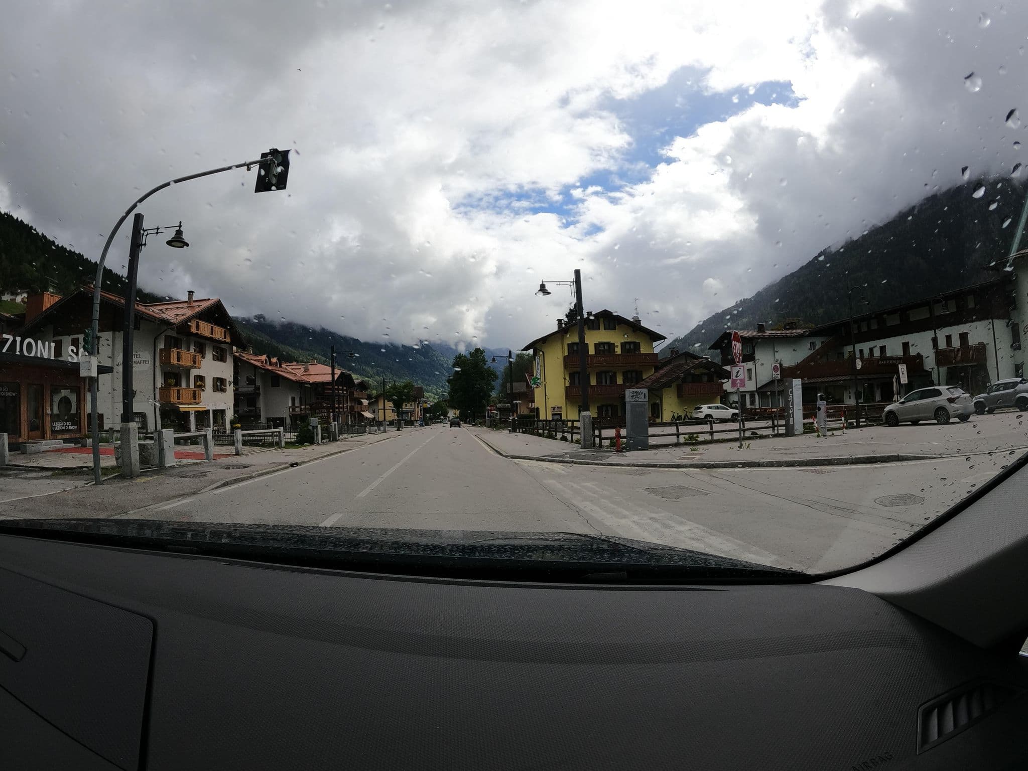 Street view near Casteluce SRL, Pinzolo — © borovac (CC BY-SA · Mapillary)
