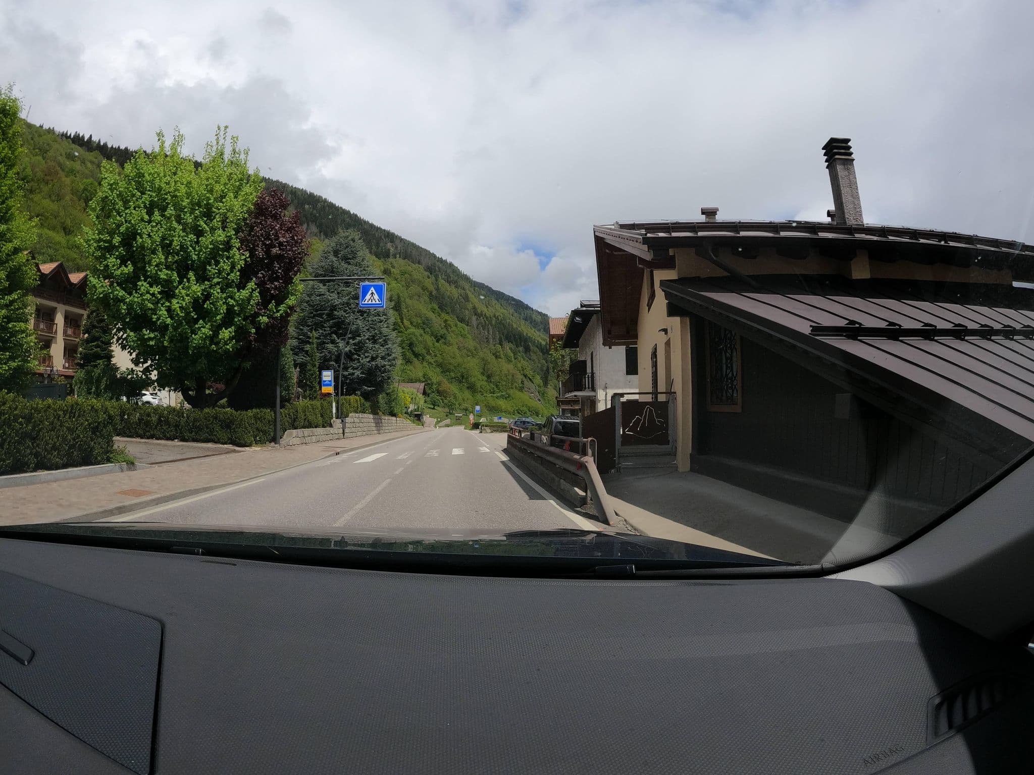 Street view near Apartment Casa Maya, Dimaro — © borovac (CC BY-SA · Mapillary)
