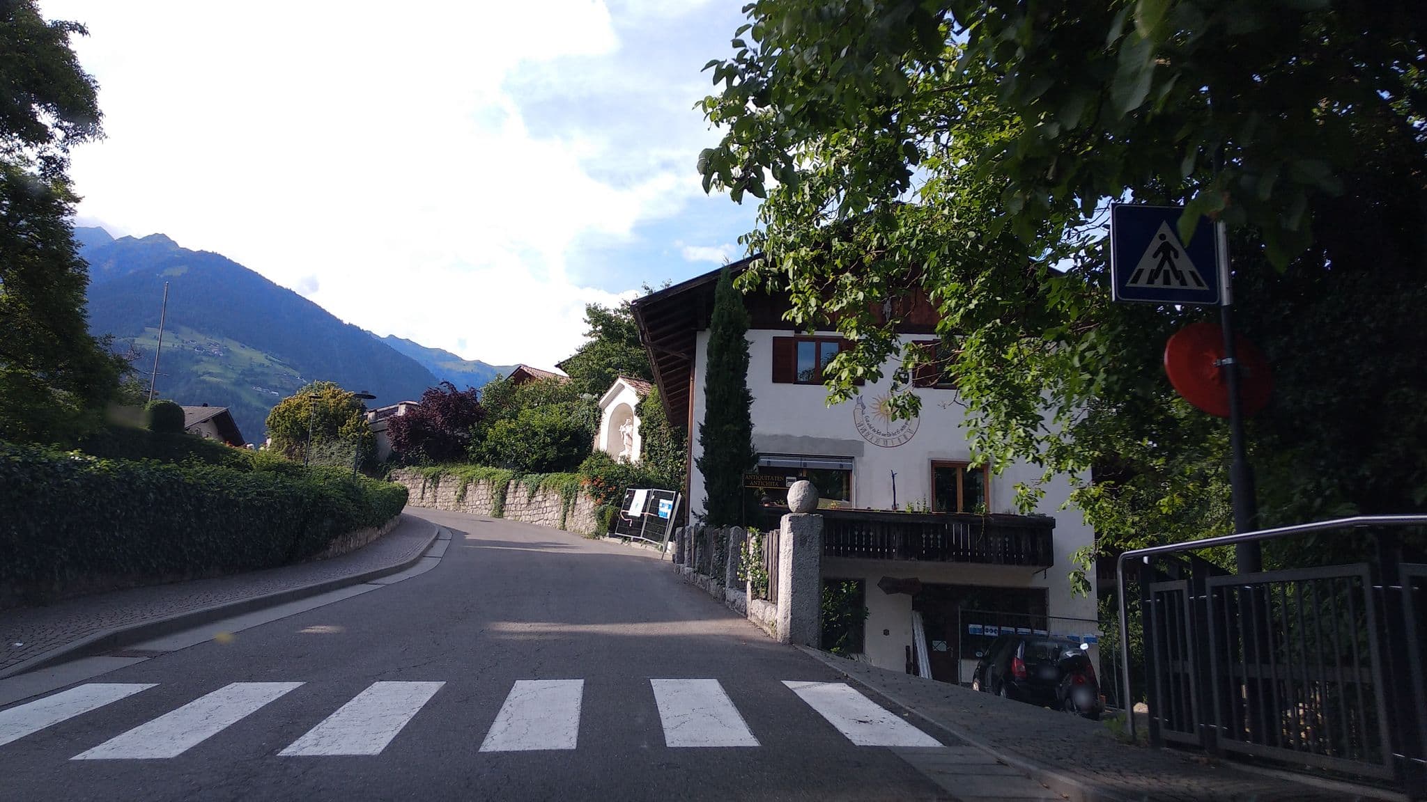 Street view near starkenberg, Scena - Schenna — © steinm (CC BY-SA · Mapillary)