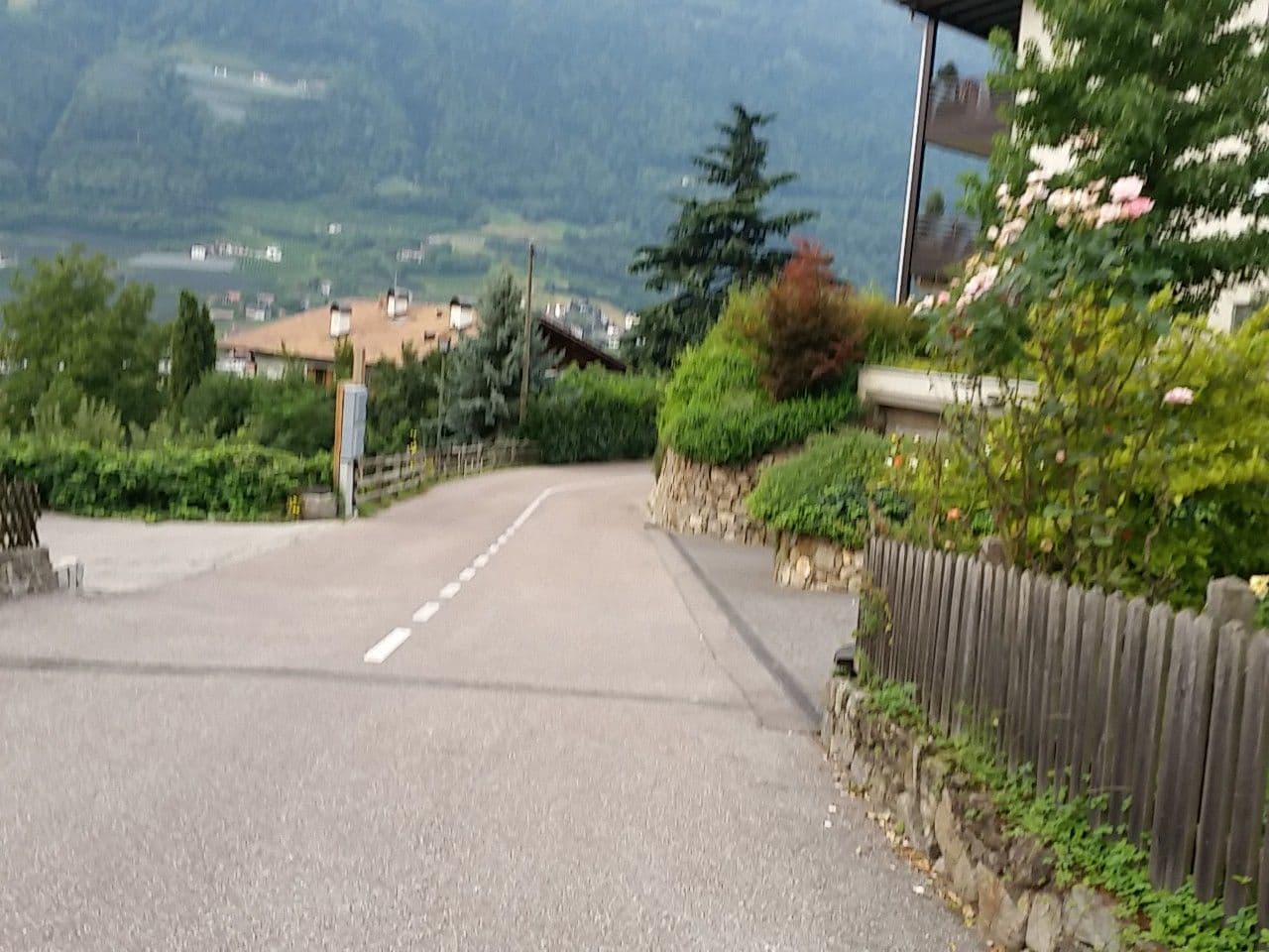Street view near View Luxury Suites, Lagundo — © whitechristmas (CC BY-SA · Mapillary)