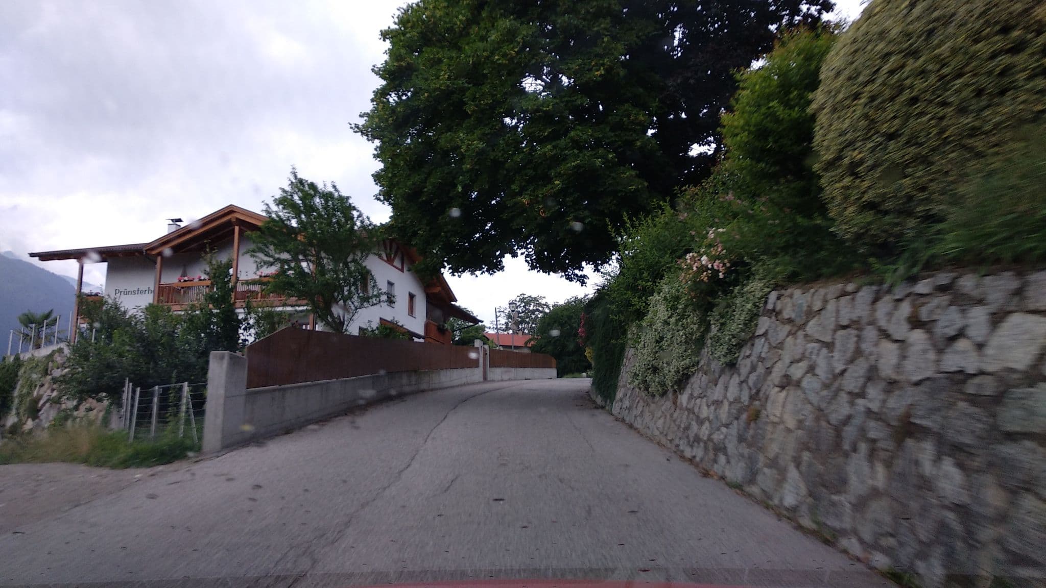 Street view near Pension Hahnenkamm, Scena — © steinm (CC BY-SA · Mapillary)