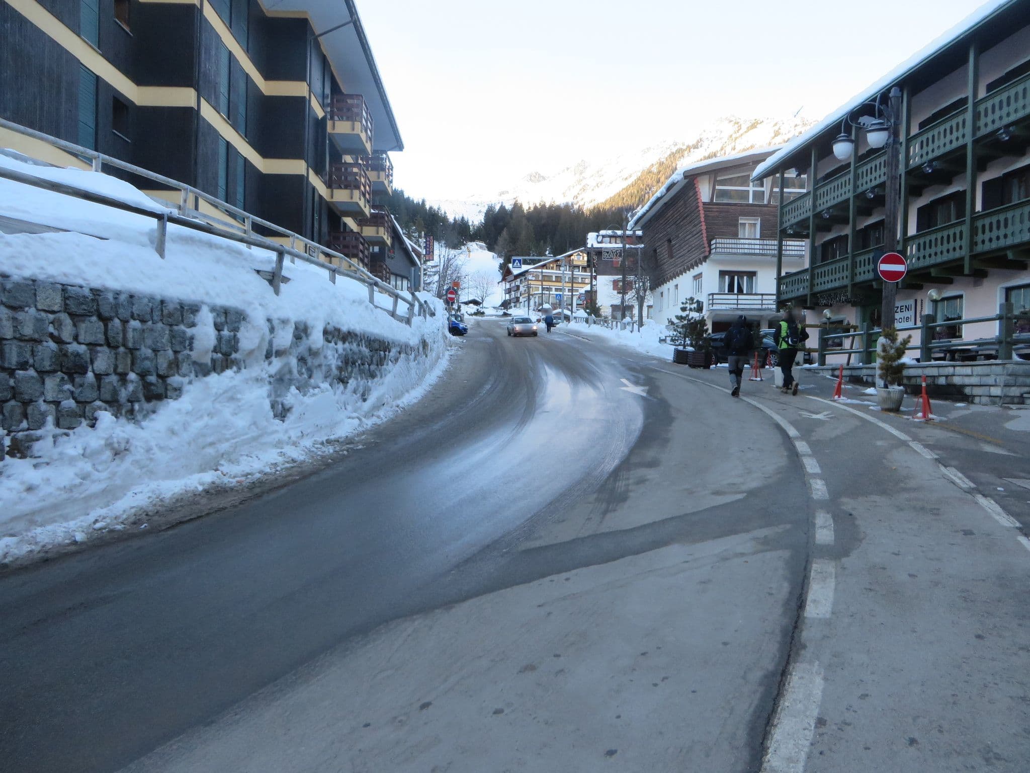 Street view near Hotel Zeni, Pinzolo — © lary_fede (CC BY-SA · Mapillary)