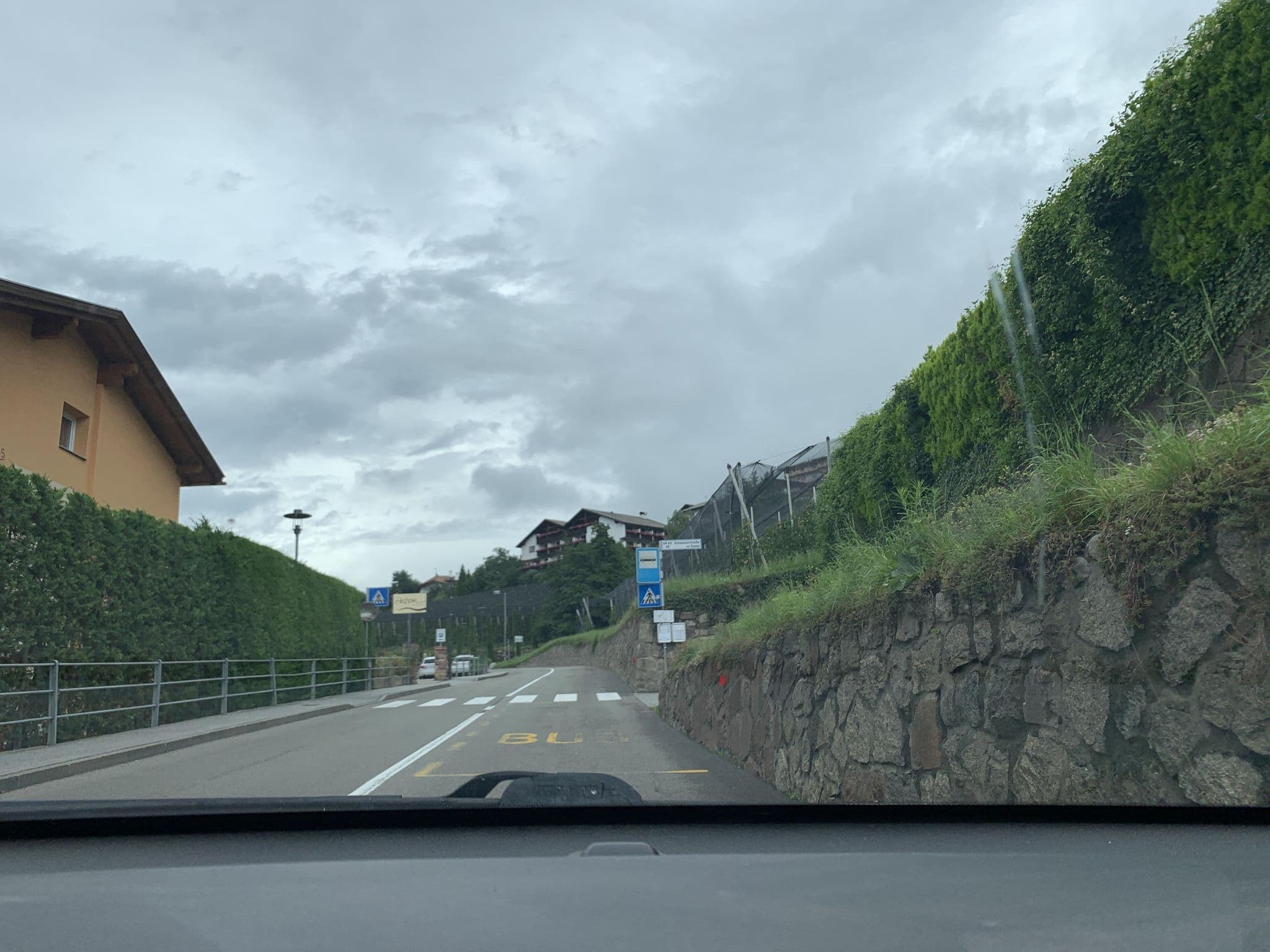 Street view near Vallreiss, Scena — © descilla (CC BY-SA · Mapillary)