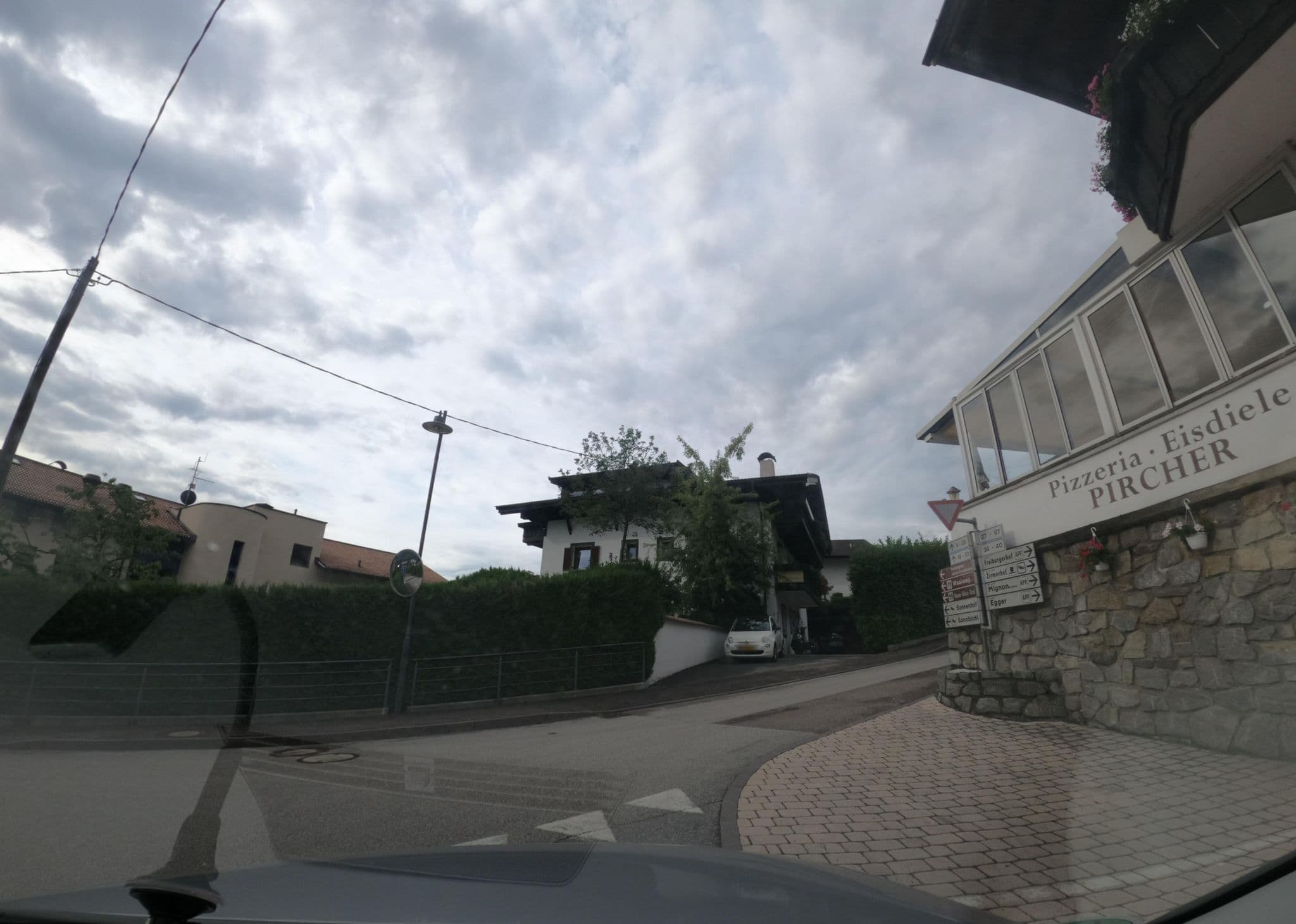 Street view near Kleon Karl, Scena - Schenna — © atze02 (CC BY-SA · Mapillary)