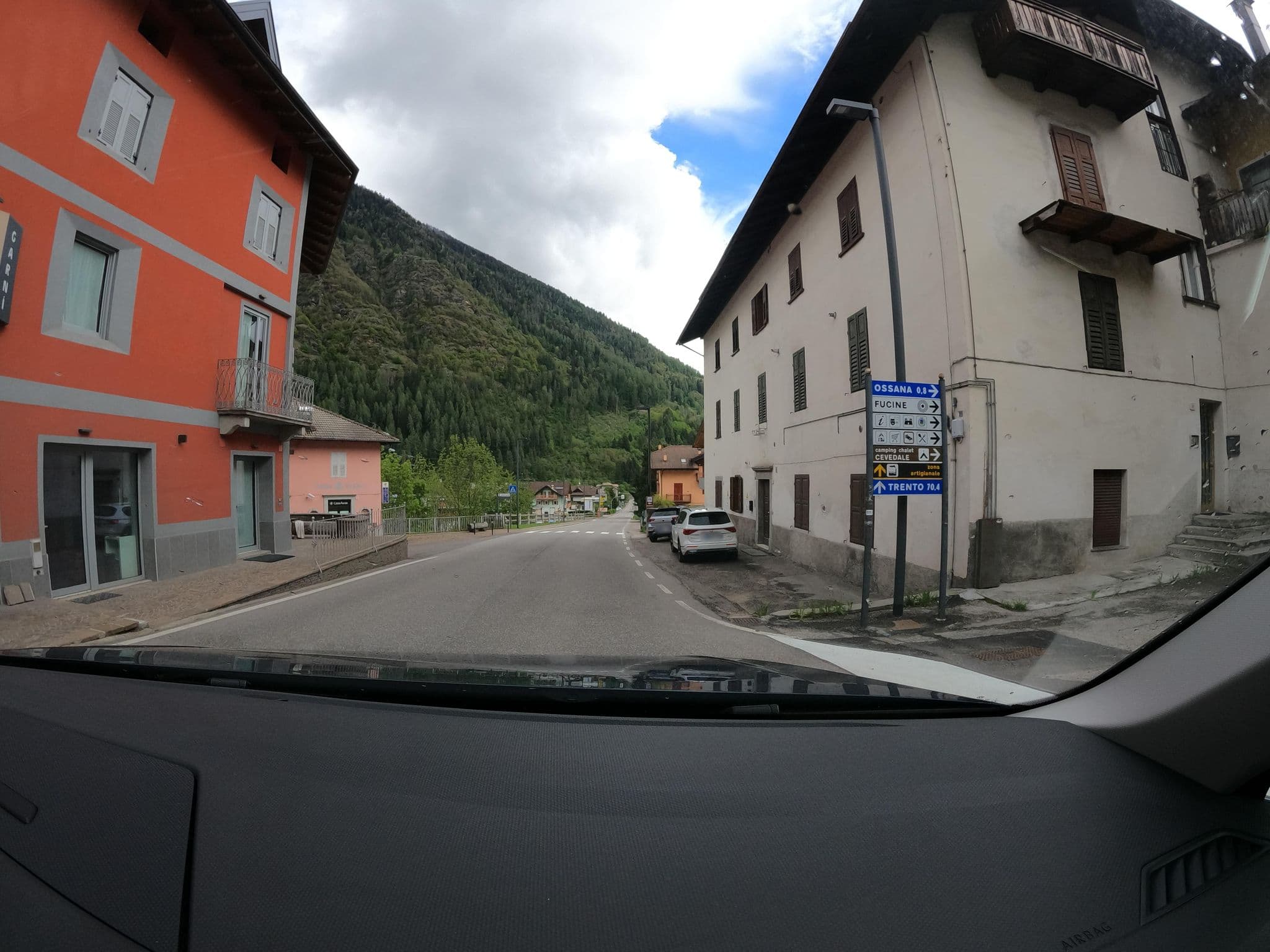 Street view near Hotel Garni Zanella, Fraviano — © borovac (CC BY-SA · Mapillary)