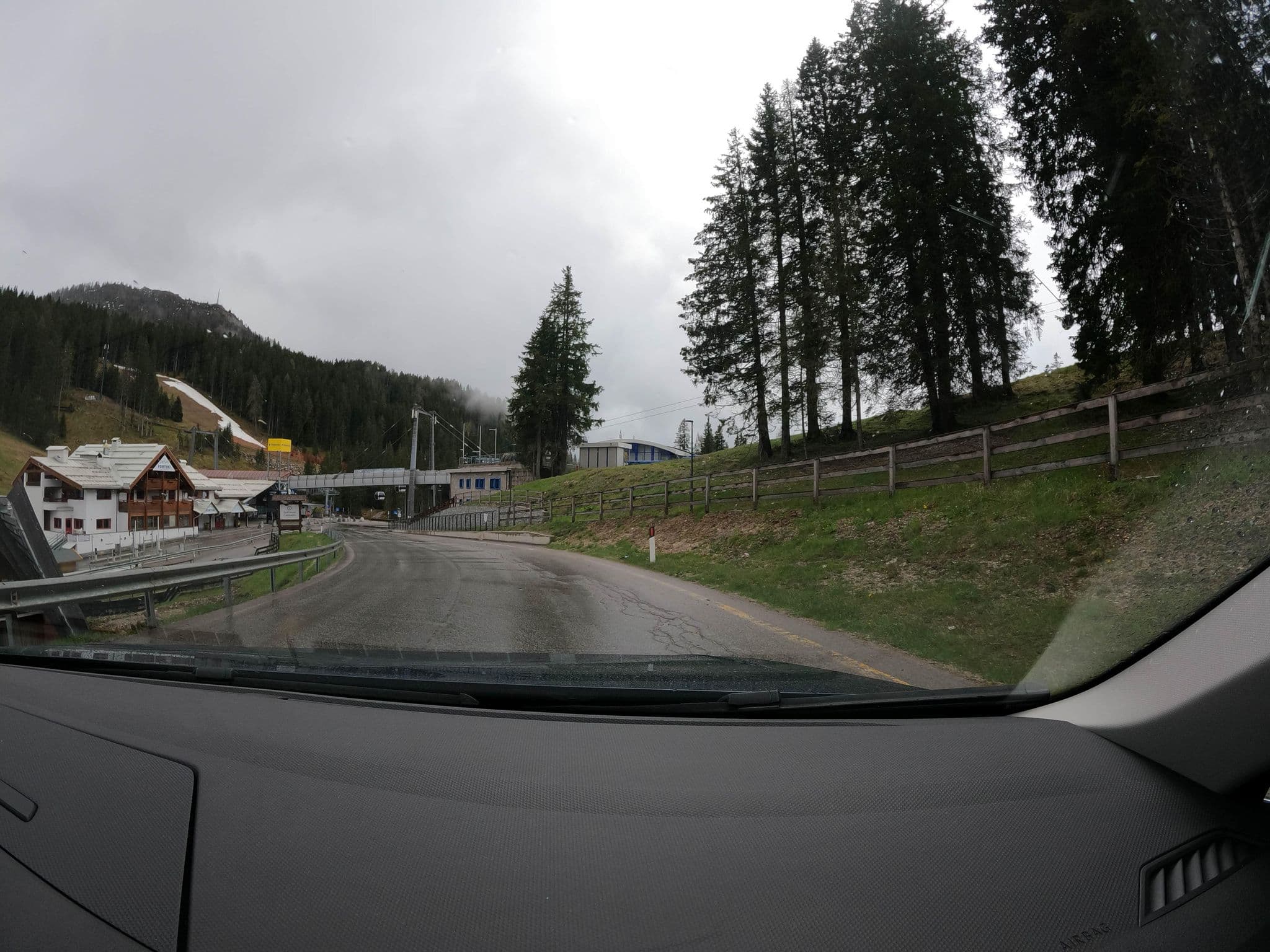 Street view near Ville Golf & Ski, Dimaro — © borovac (CC BY-SA · Mapillary)