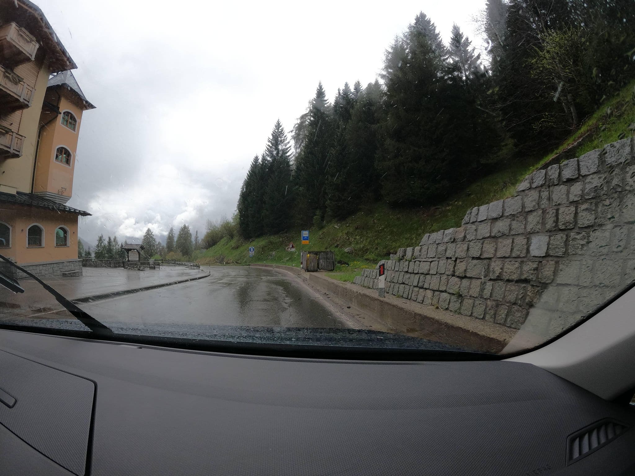 Street view near Fontanella, Pinzolo — © borovac (CC BY-SA · Mapillary)