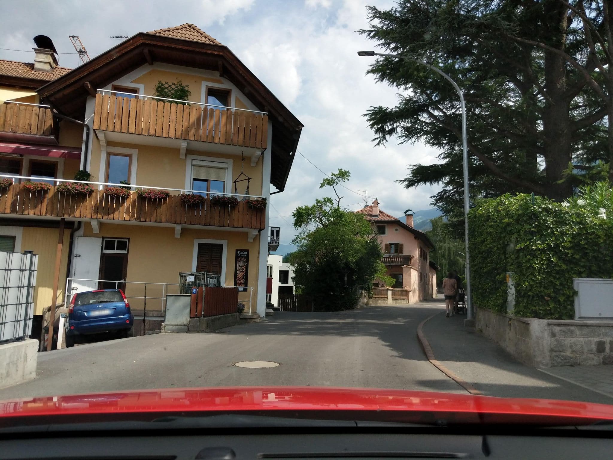 Street view near Villa Tell, Merano — © mcliquid (CC BY-SA · Mapillary)