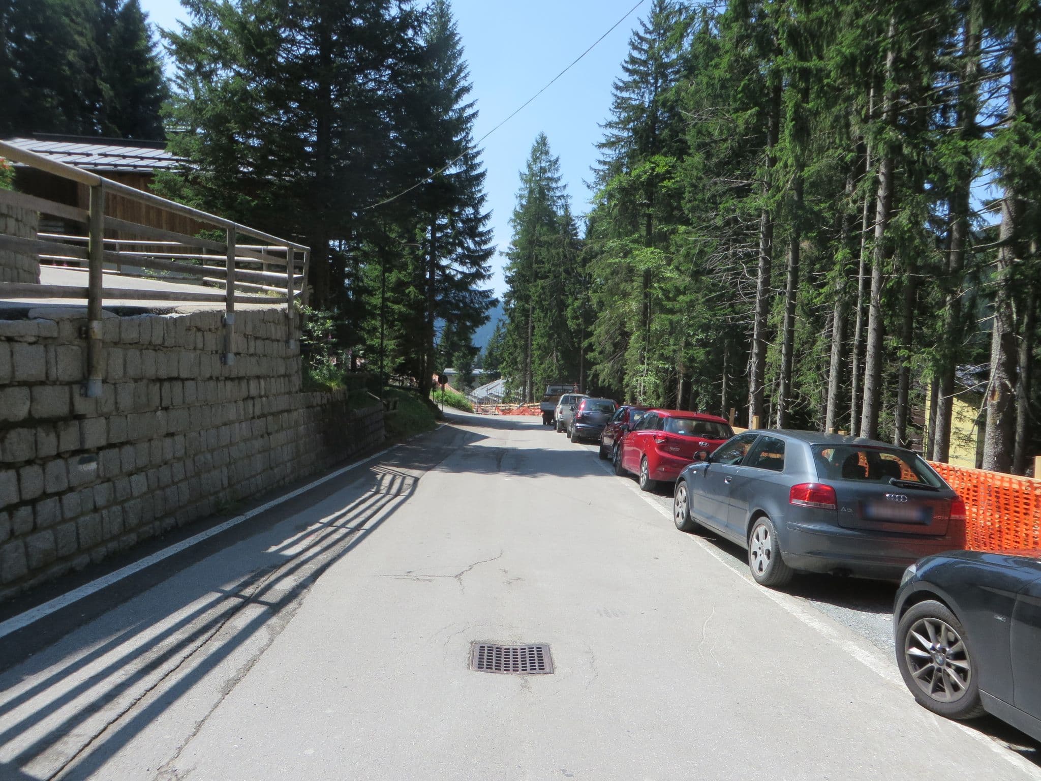 Street view near Cerana Relax Hotel, Pinzolo — © lary_fede (CC BY-SA · Mapillary)