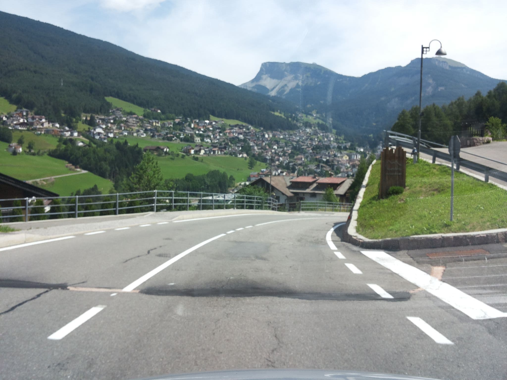 Street view near Digart, Ortisei — © musuruan (CC BY-SA · Mapillary)