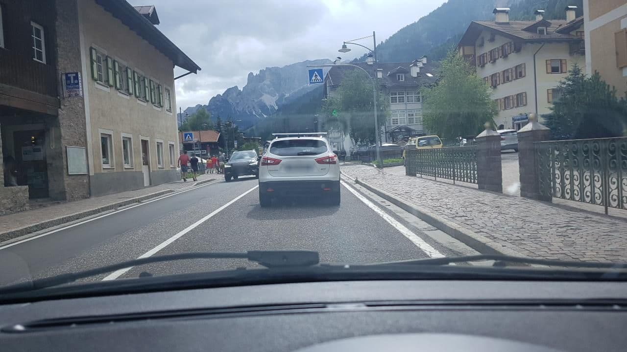 Street view near Hotel Christine SAS di Kofler Adolfo e C., Canazei — © mik007 (CC BY-SA · Mapillary)