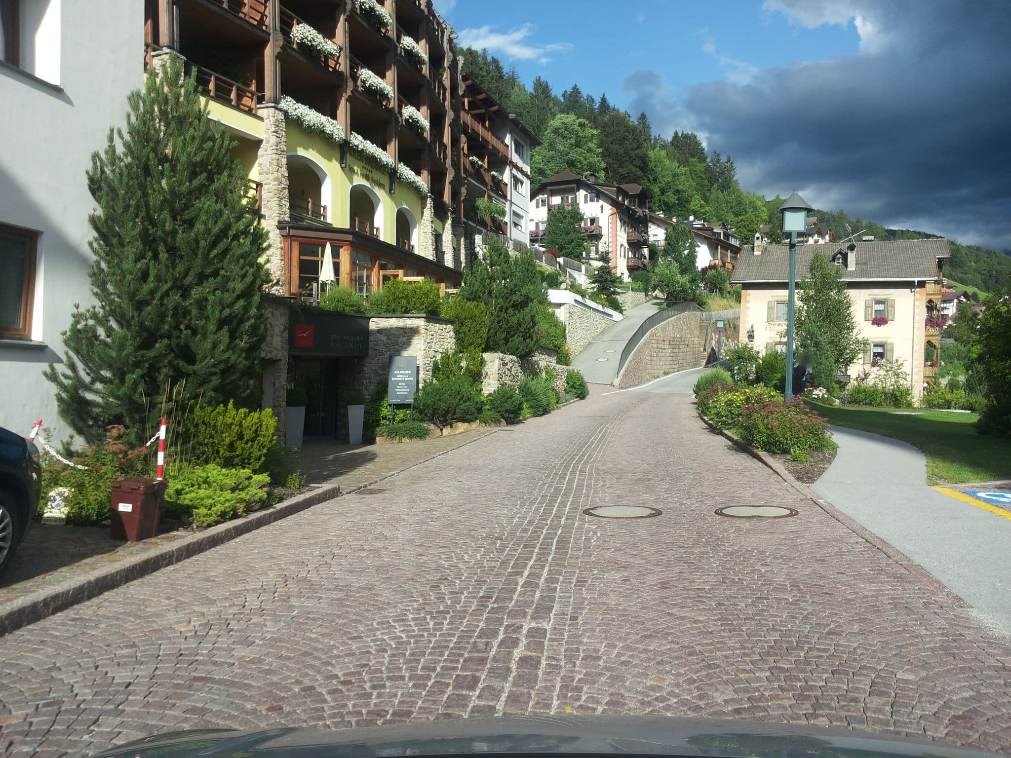 Street view near Hotel Regina, Ortisei — © musuruan (CC BY-SA · Mapillary)