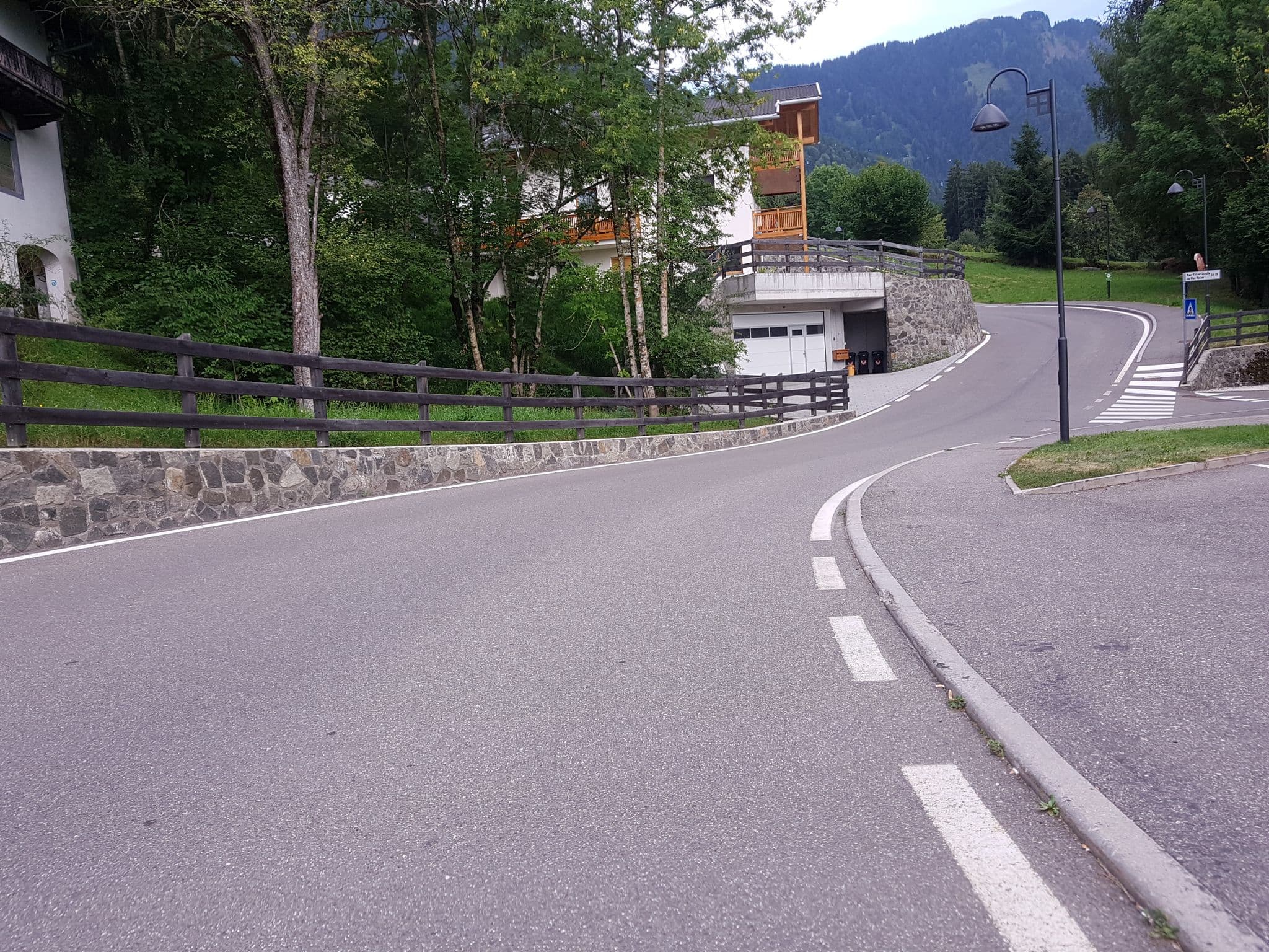 Street view near Parc Hotel Florian, Siusi — © houtari (CC BY-SA · Mapillary)