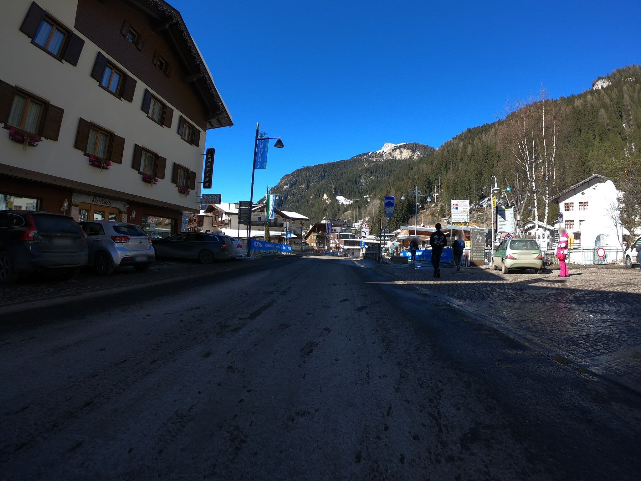 Street view near Garni Lasties, Canazei — © chrisbeddow (CC BY-SA · Mapillary)