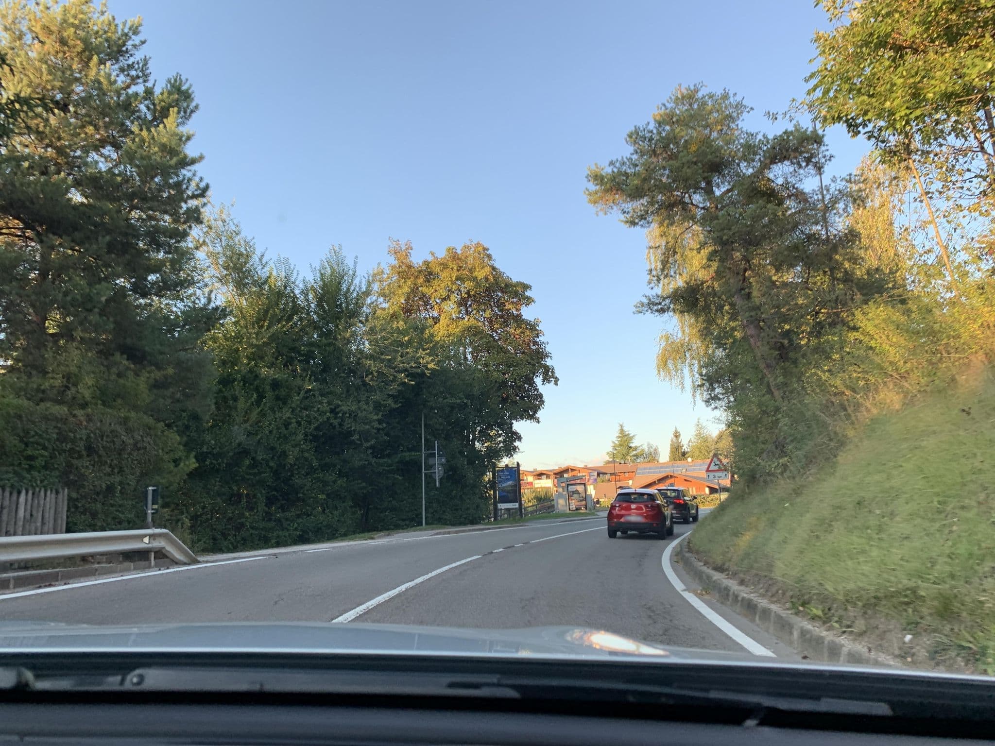 Street view near Albergo Wolfgang, Fiè Allo Sciliar — © robinre (CC BY-SA · Mapillary)