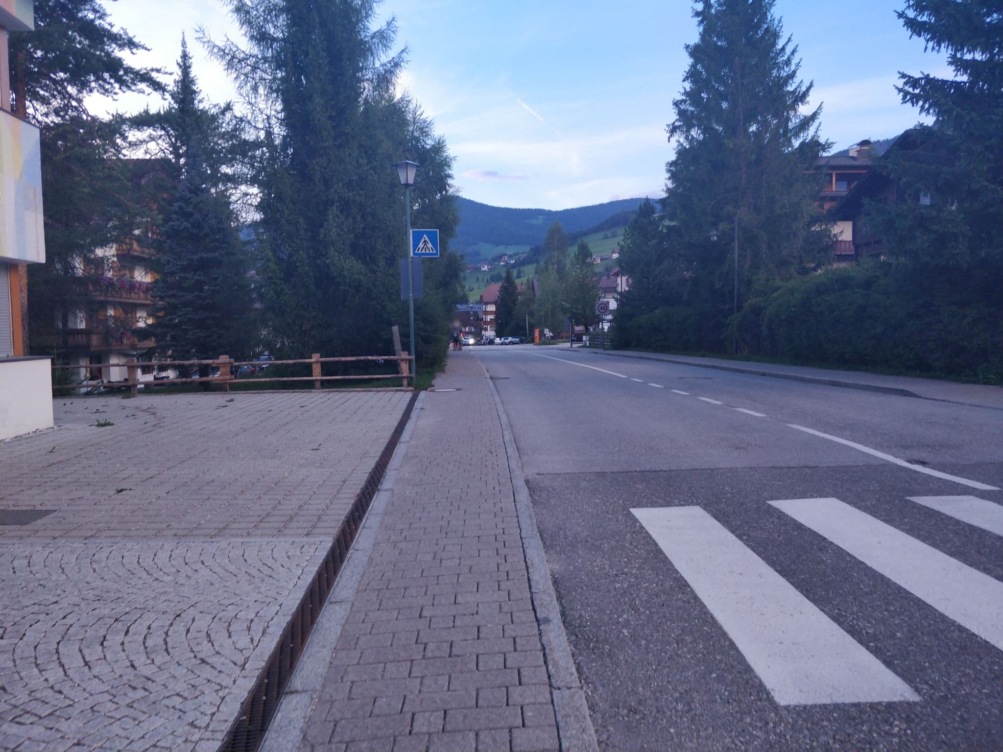 Street view near Comploi Cristiano Daniele, La Valle - Wengen — © mfortini (CC BY-SA · Mapillary)